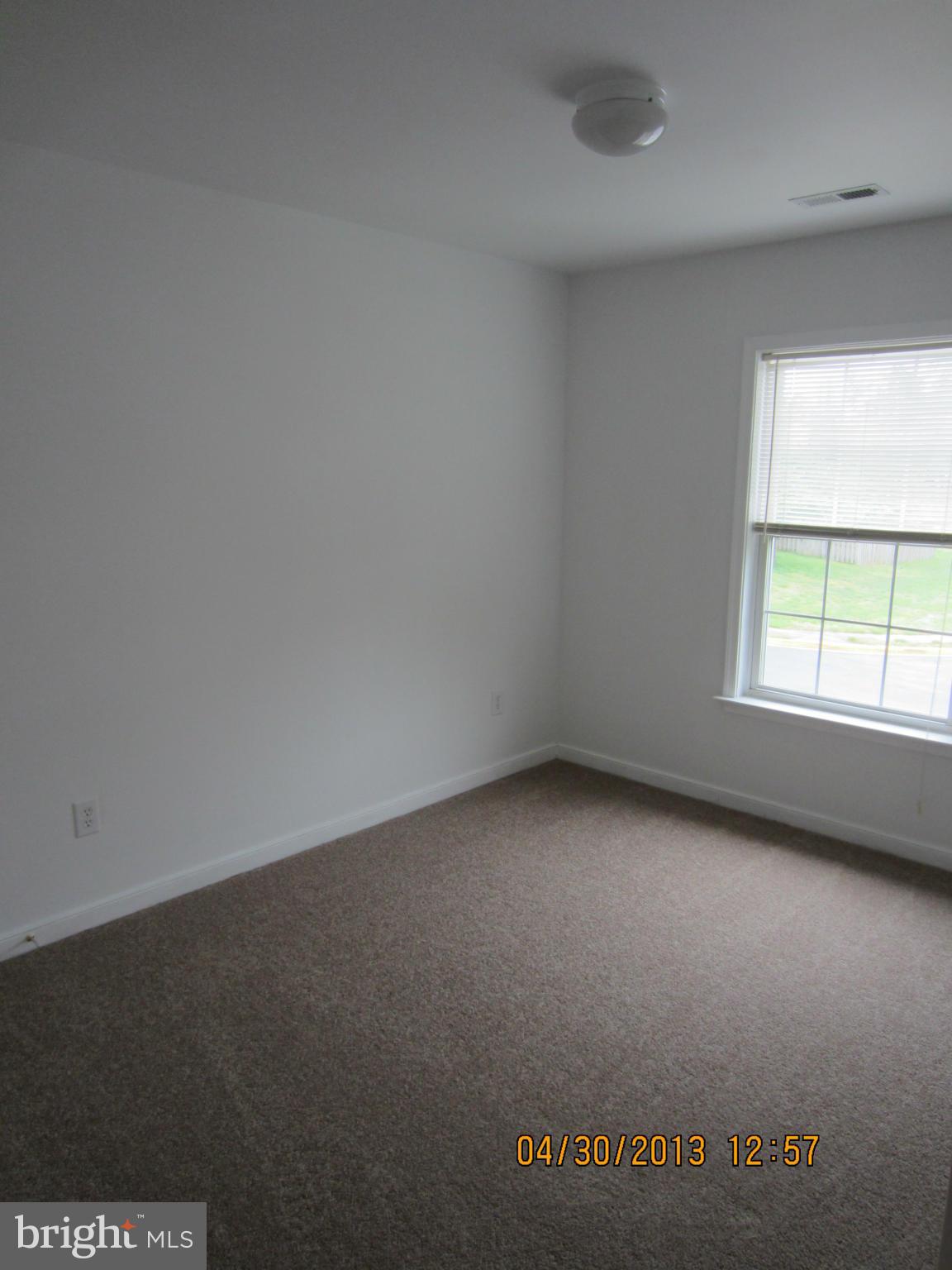 STONE RIVER - Residential Lease