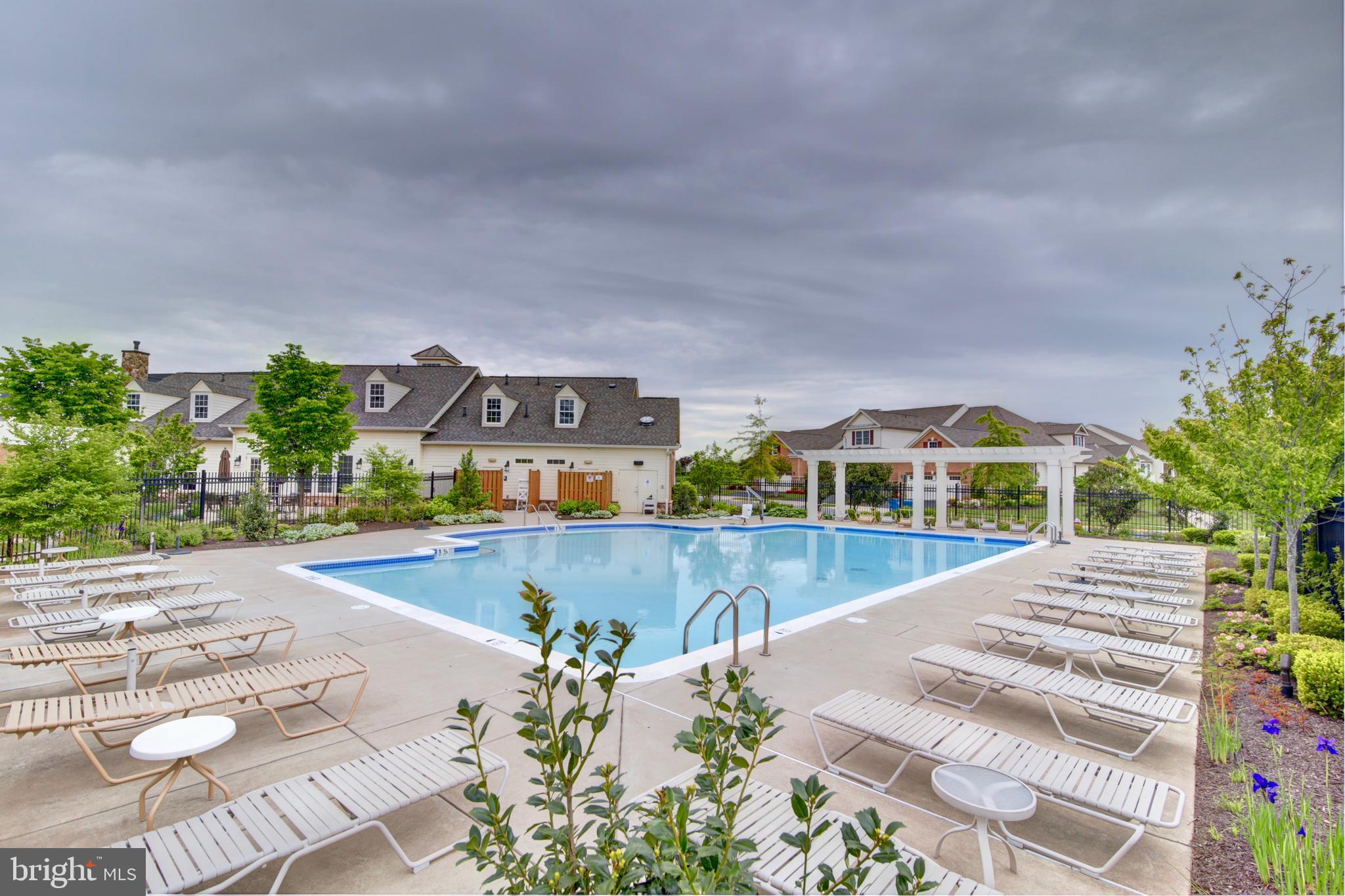 REGENCY AT ASHBURN - Residential