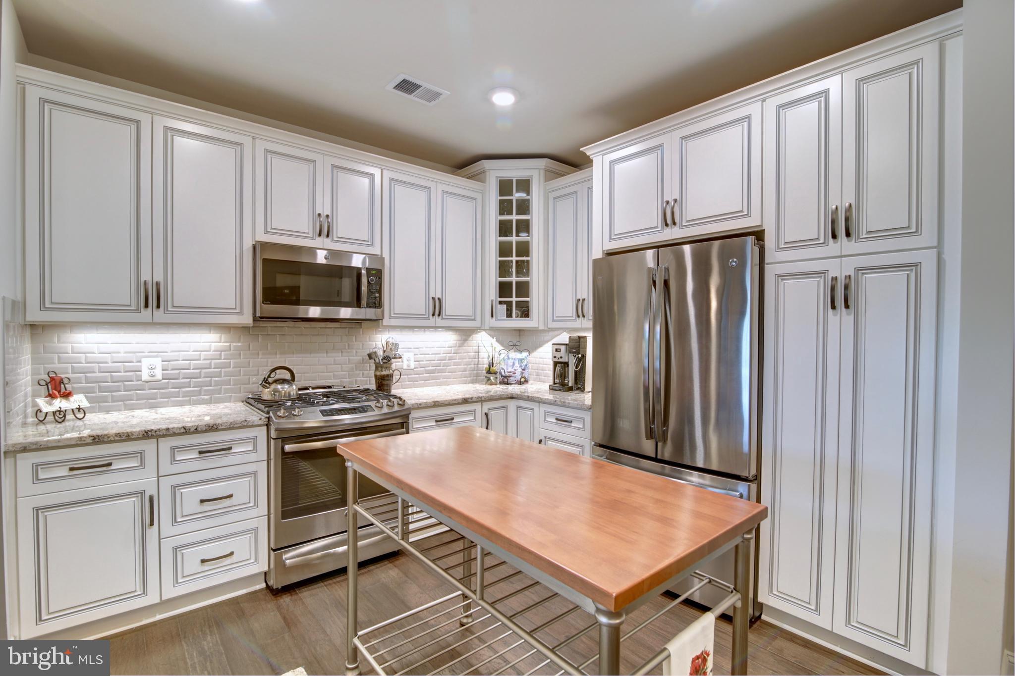 REGENCY AT ASHBURN - Residential