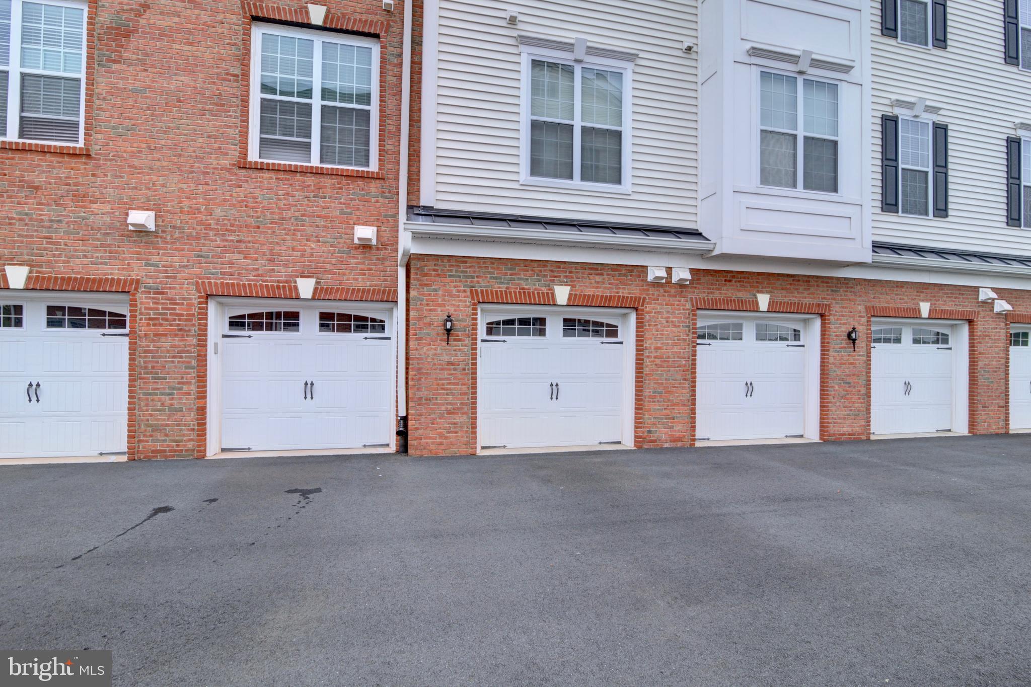 REGENCY AT ASHBURN - Residential