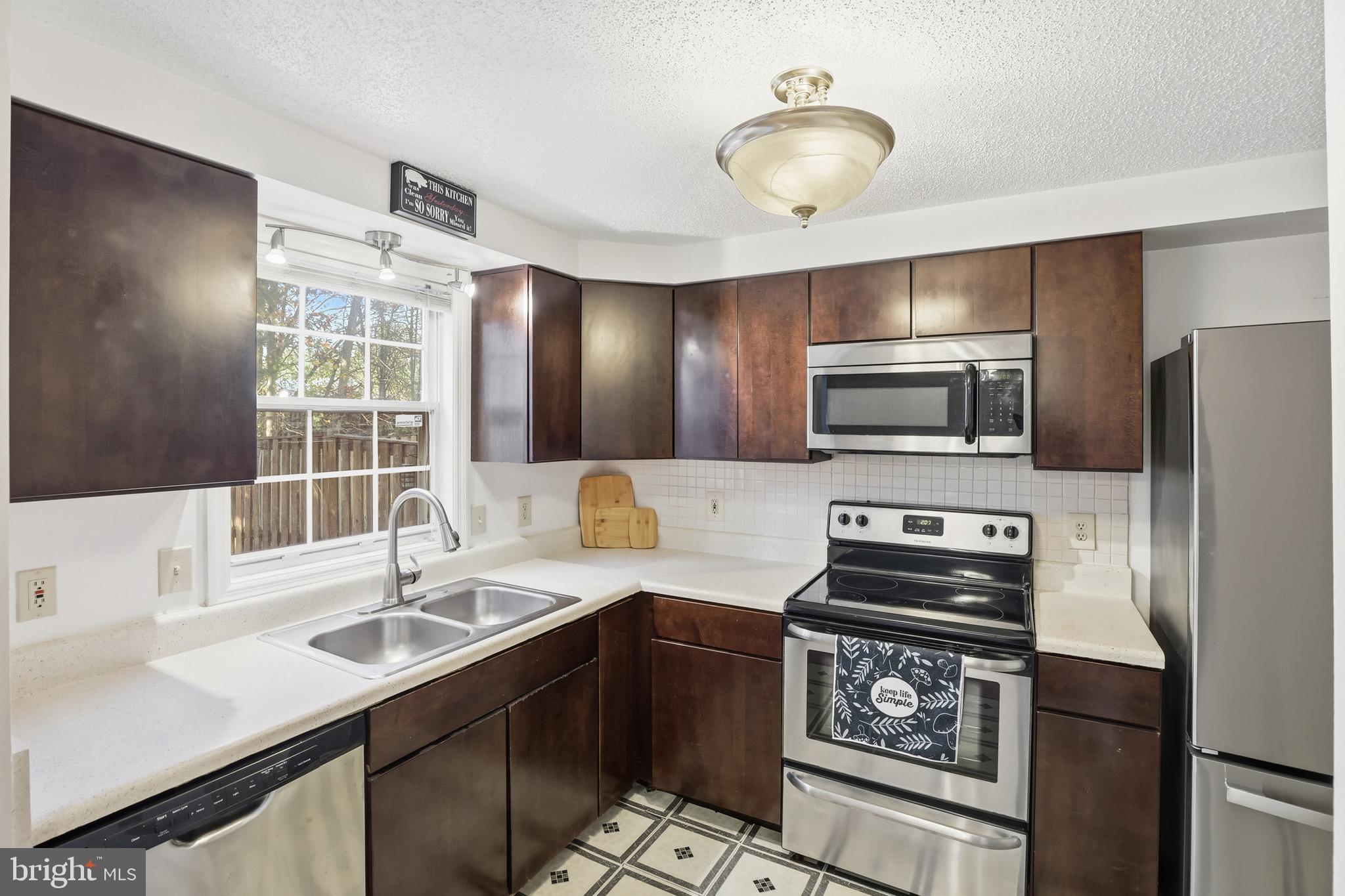 JACOBS MEADOW - Residential