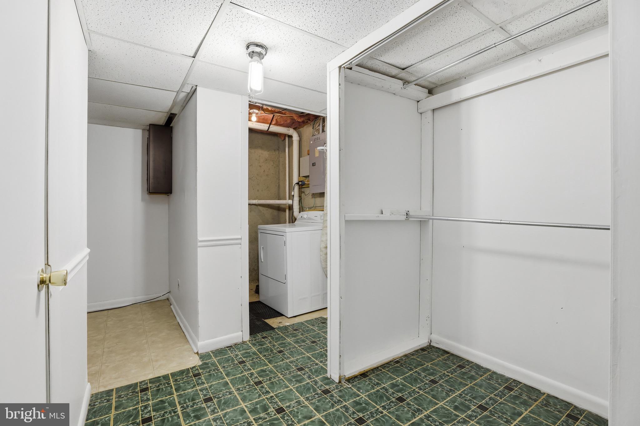 JACOBS MEADOW - Residential