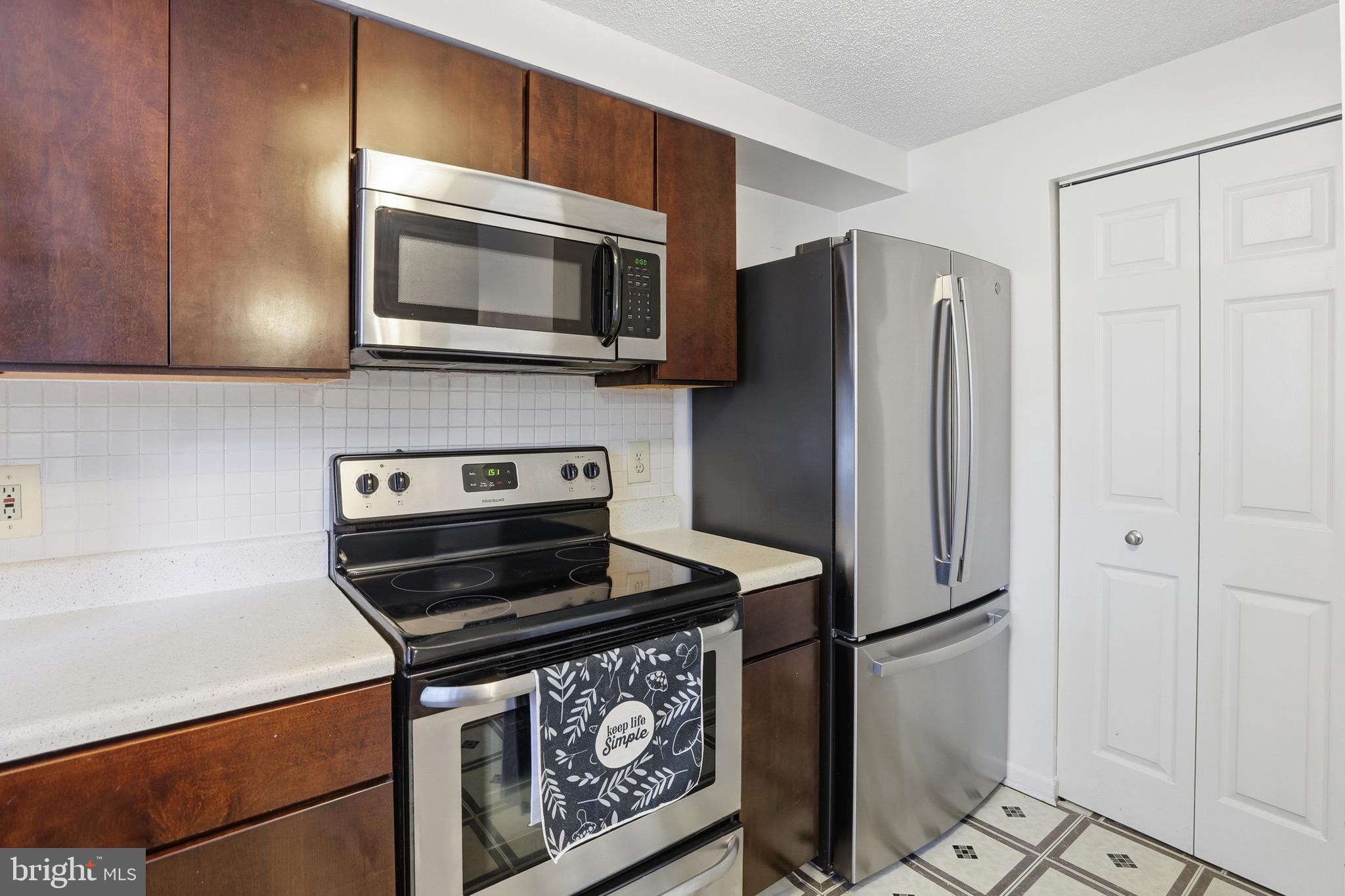 JACOBS MEADOW - Residential