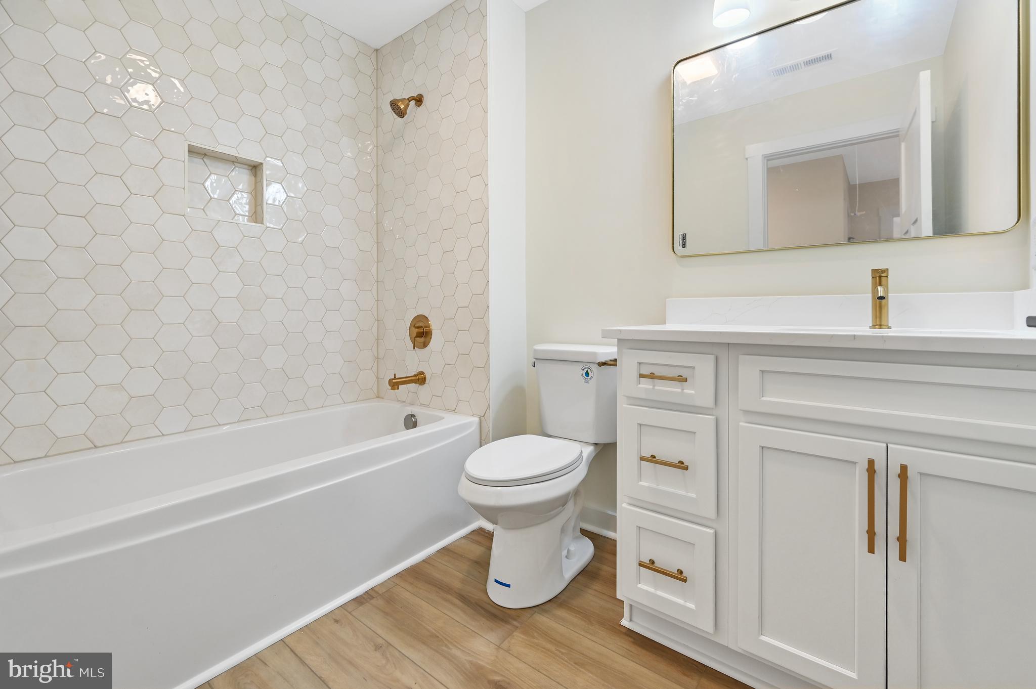 HOLLY HILL - Residential