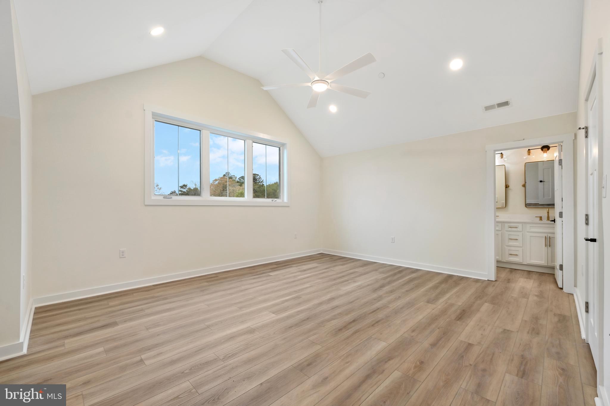 HOLLY HILL - Residential