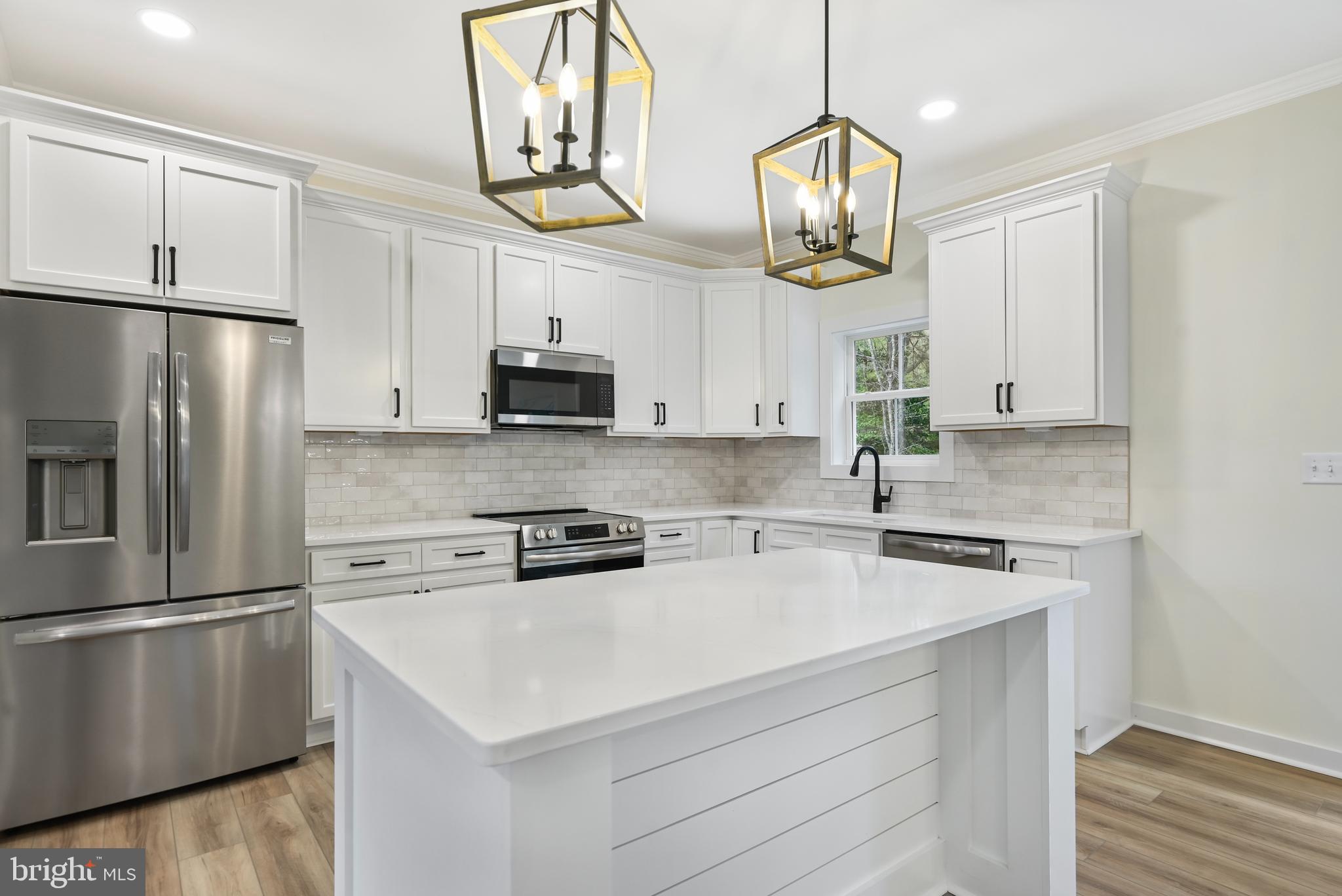 116 HOLLY HILL COURT