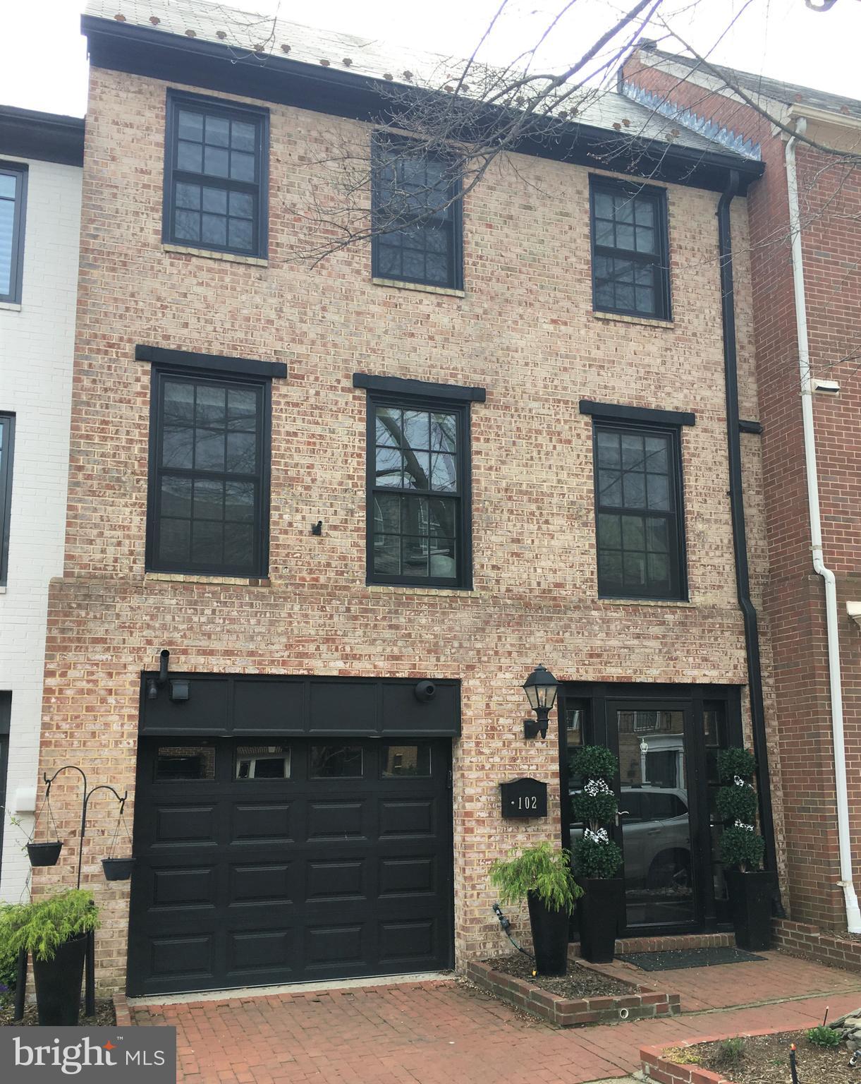 BRANDT TOWNHOUSE - Residential