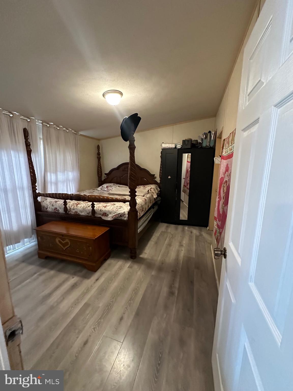 MIDWAY MOBILE VILLAGE - Residential