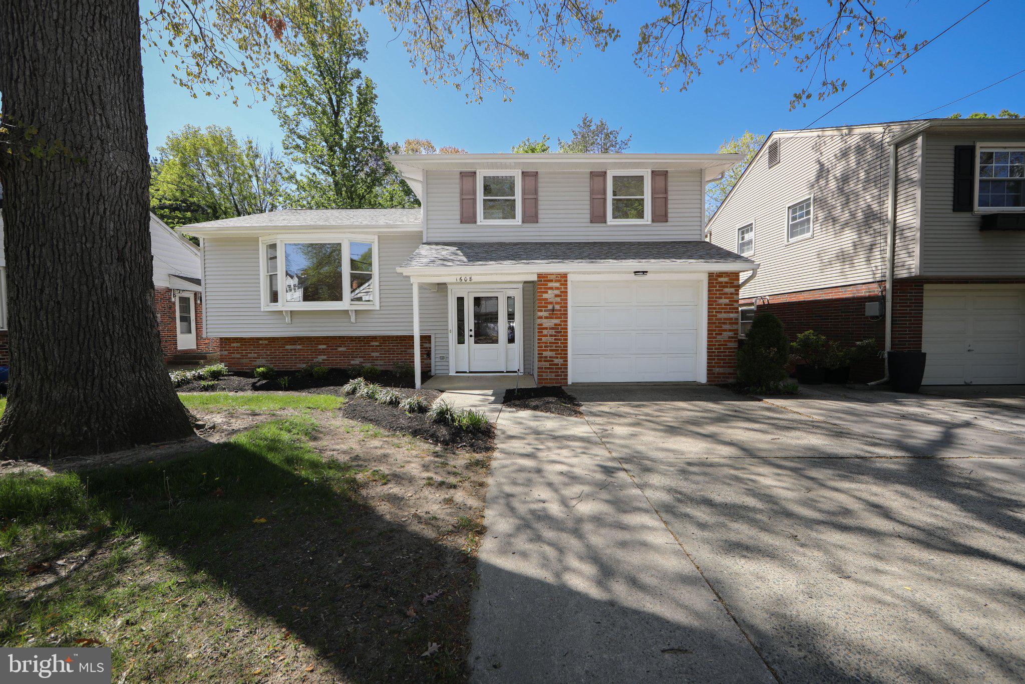 1608 CEDAR AVENUE
