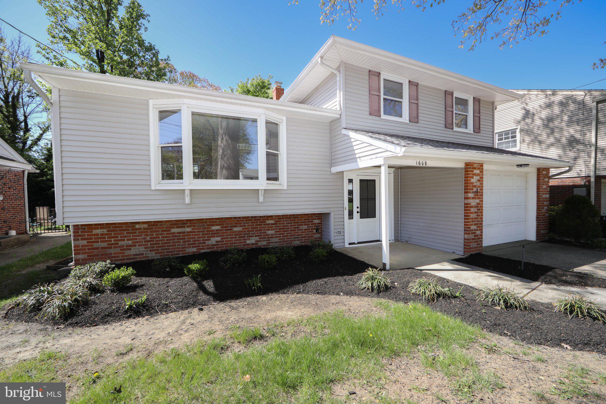 1608 CEDAR AVENUE