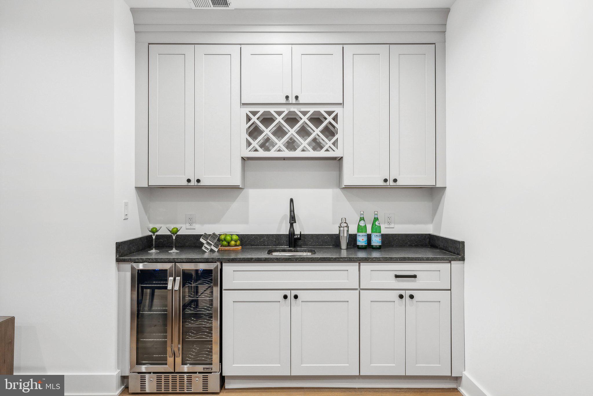 ROCK CREEK PALISADES - Residential