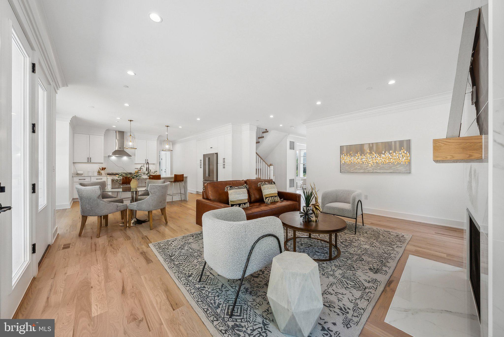 ROCK CREEK PALISADES - Residential