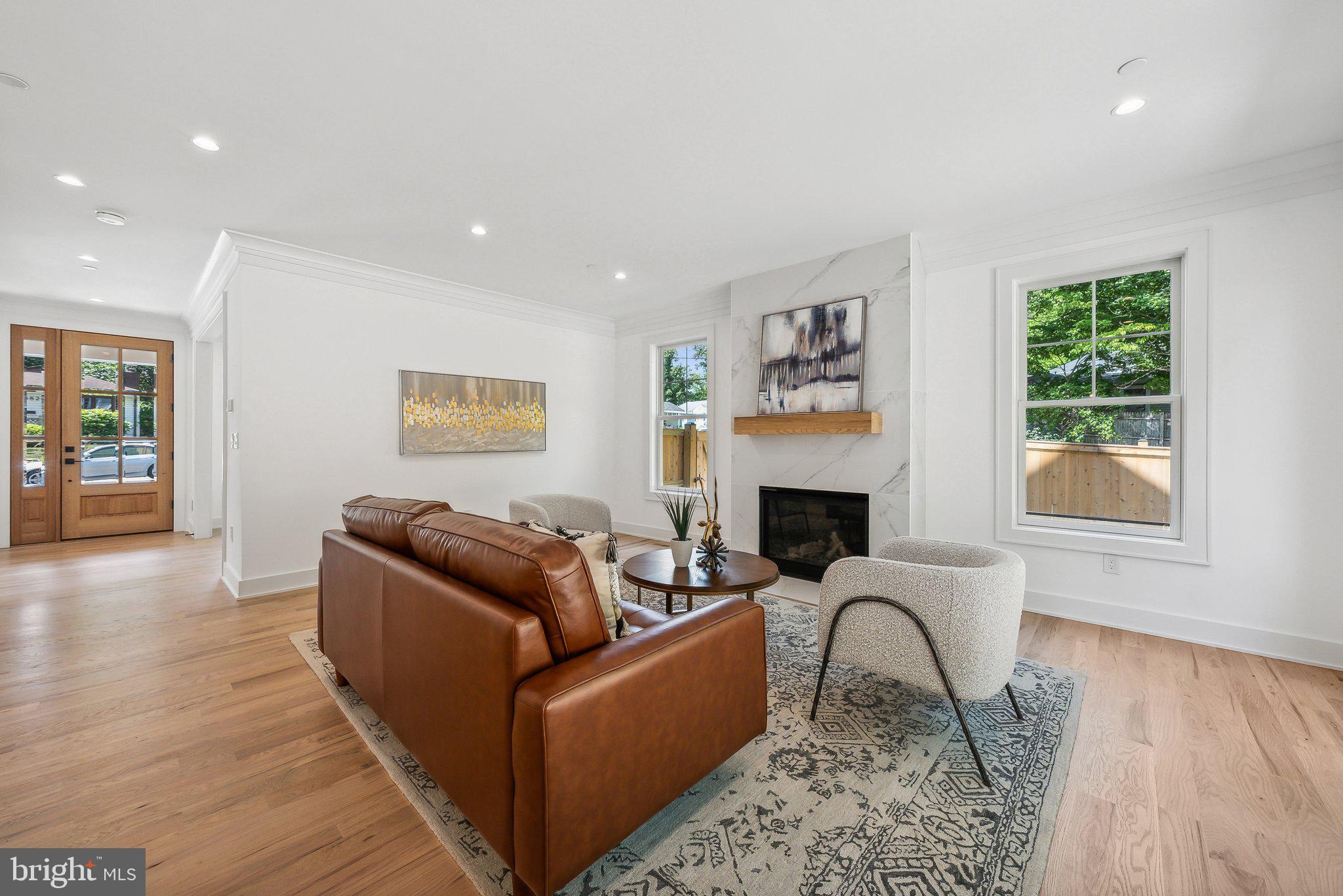 ROCK CREEK PALISADES - Residential