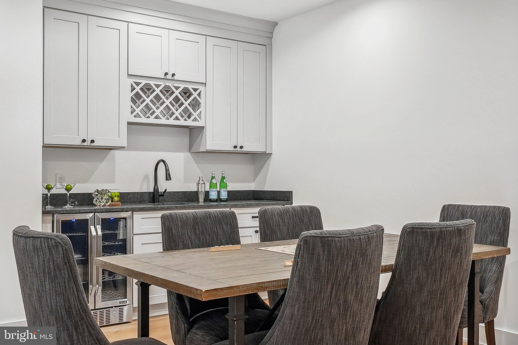 ROCK CREEK PALISADES - Residential