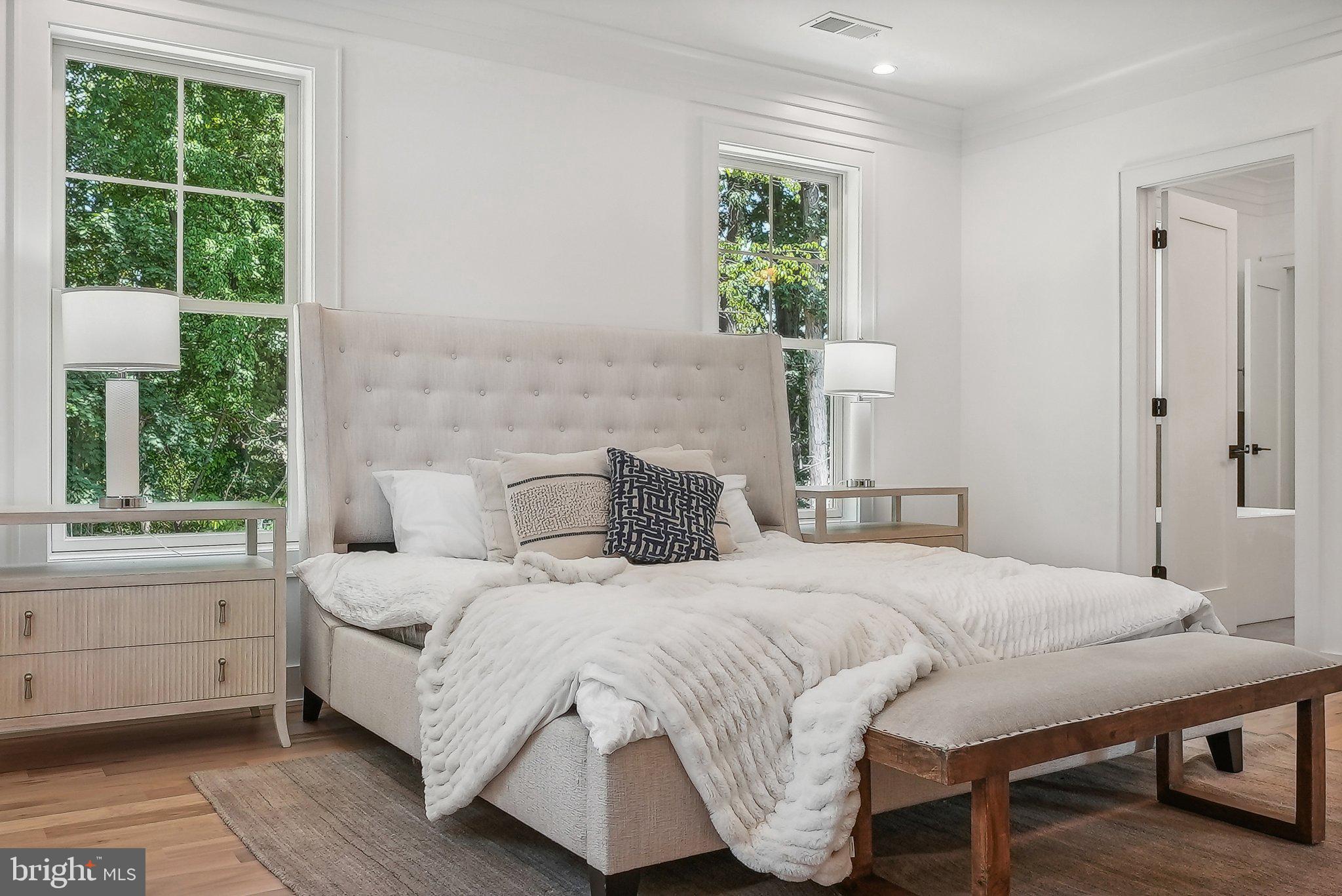 ROCK CREEK PALISADES - Residential