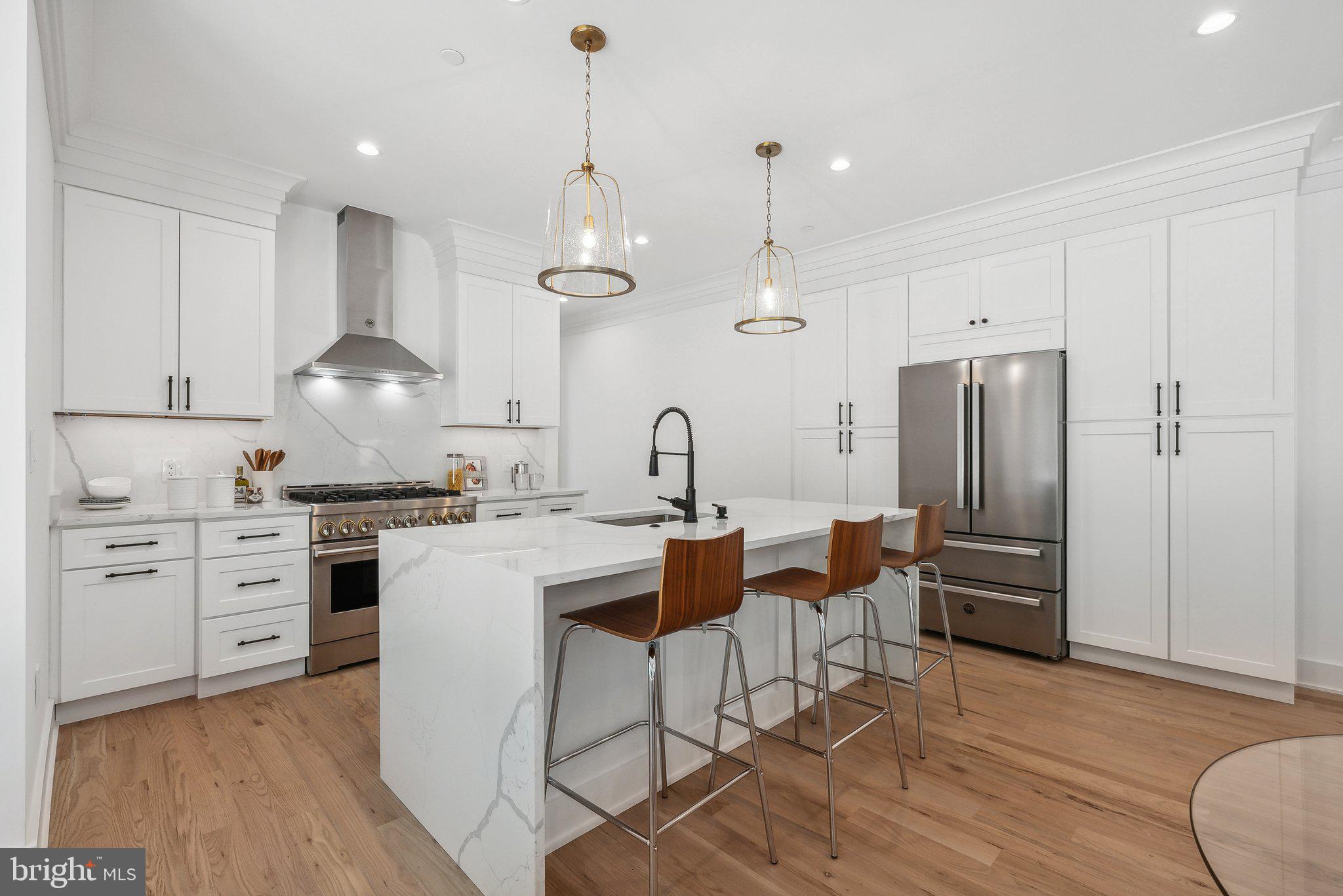 ROCK CREEK PALISADES - Residential