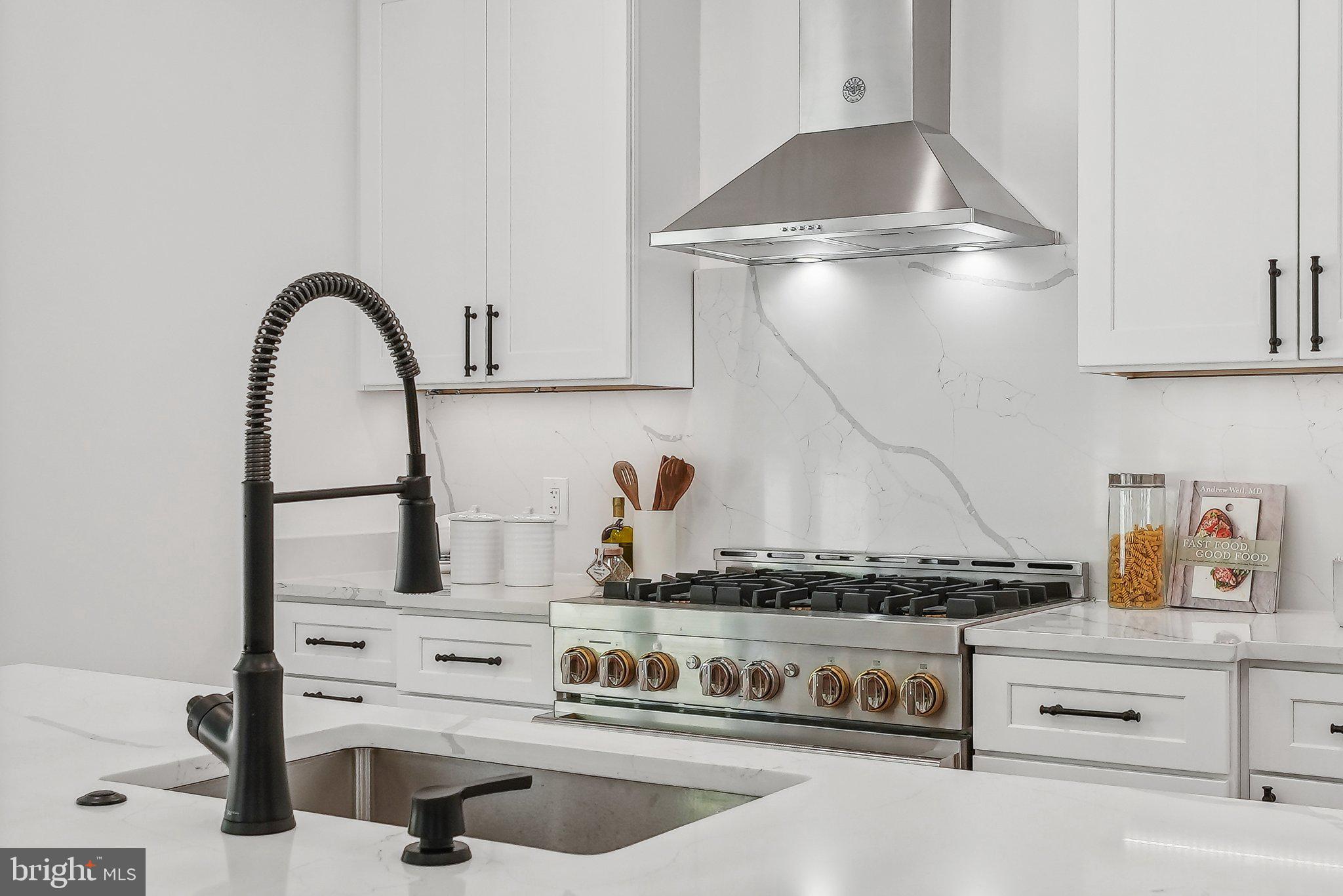 ROCK CREEK PALISADES - Residential