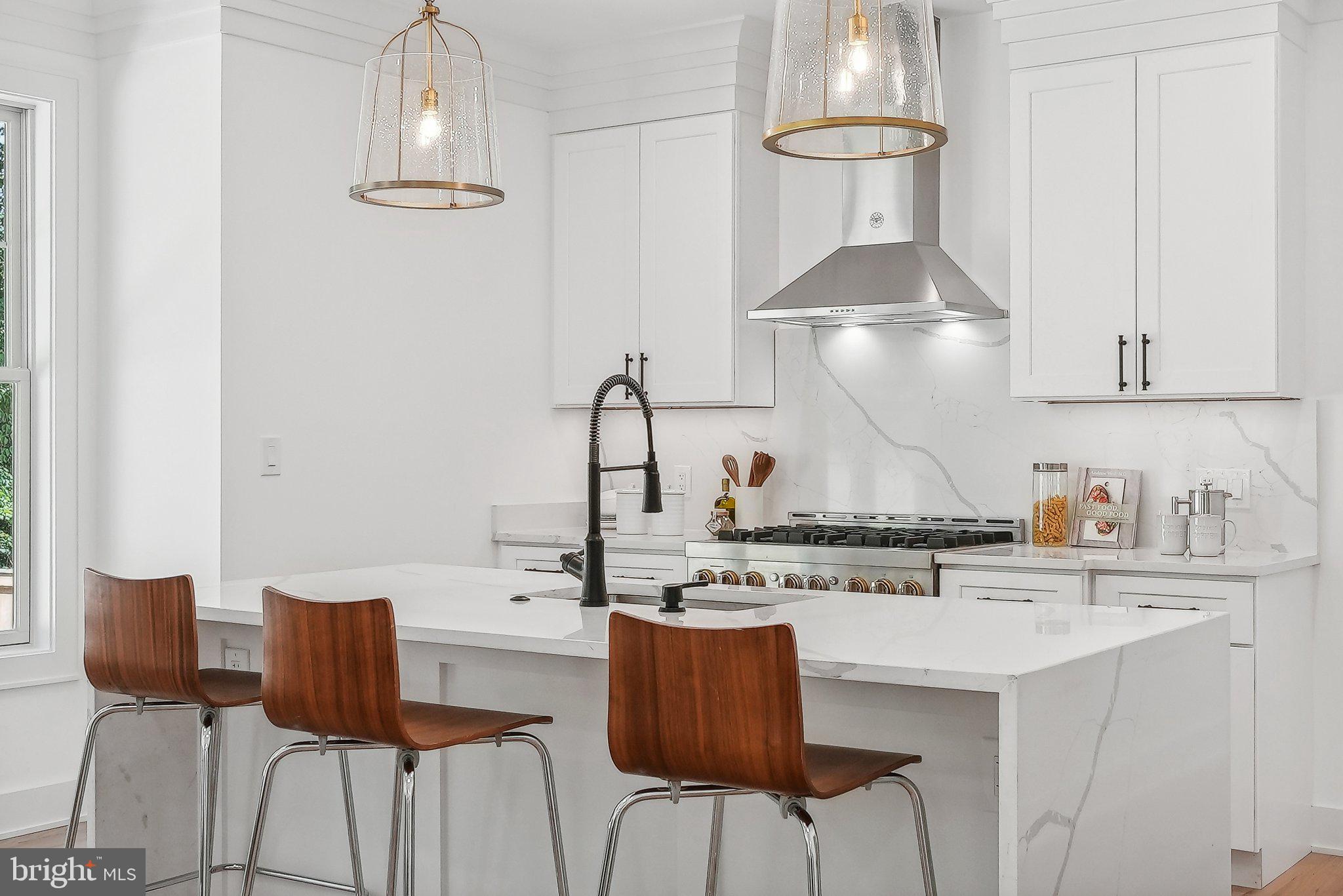 ROCK CREEK PALISADES - Residential