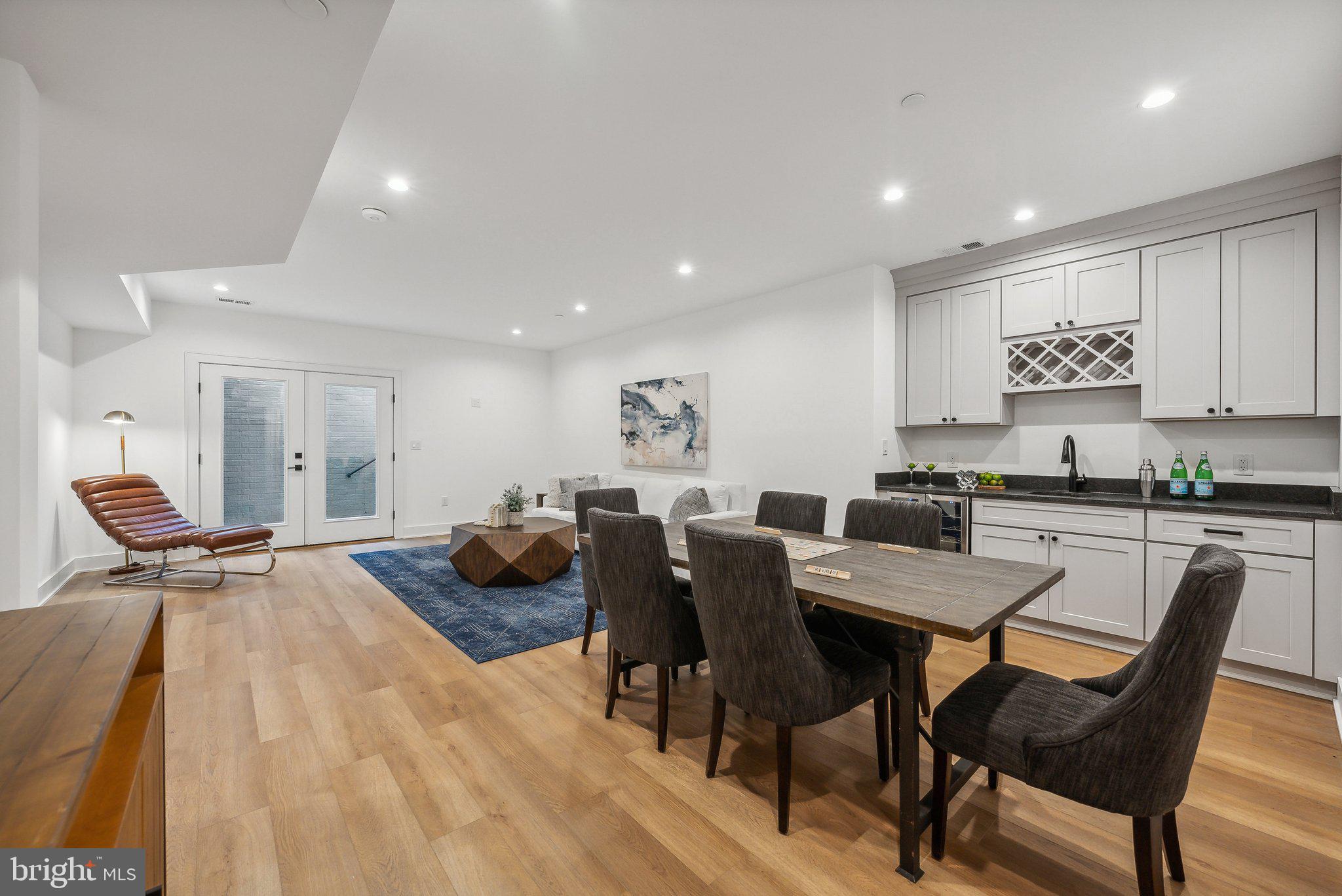 ROCK CREEK PALISADES - Residential