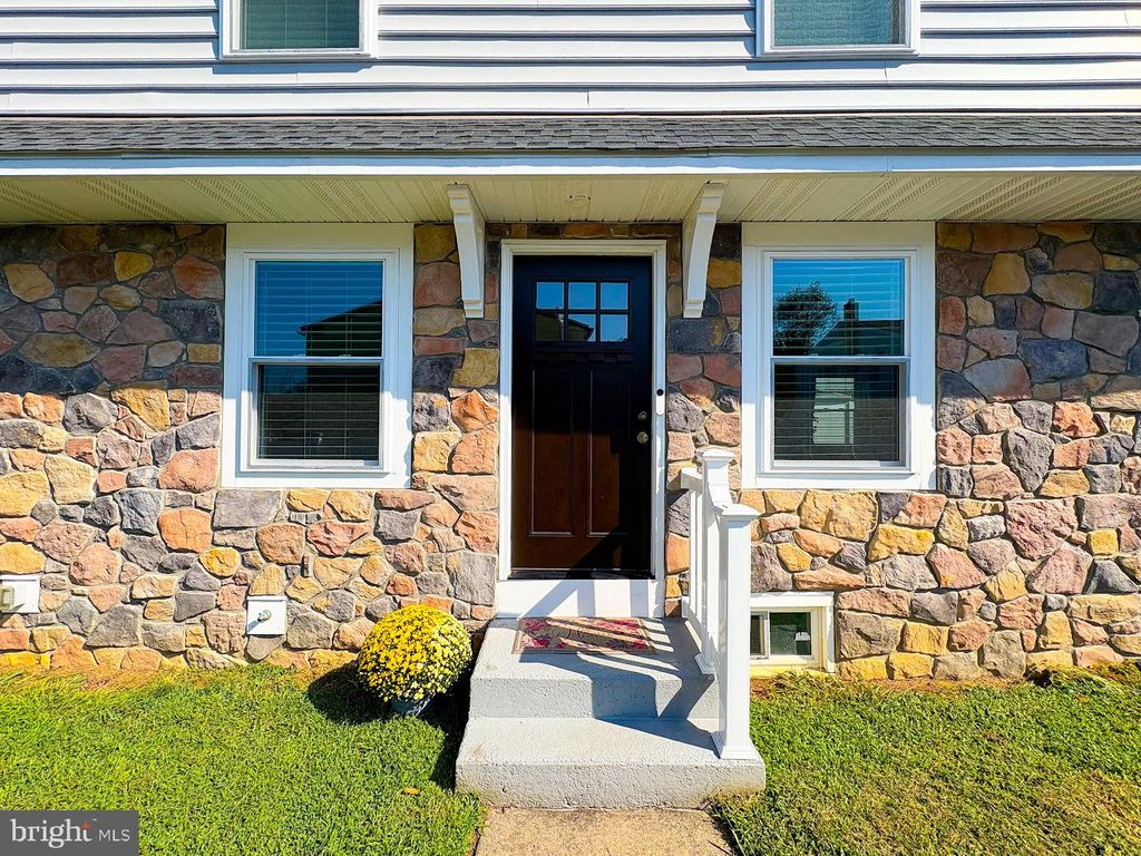 Photo of 726 W Brookhaven Road, WALLINGFORD, PA 19086 (MLS # PADE2100904)