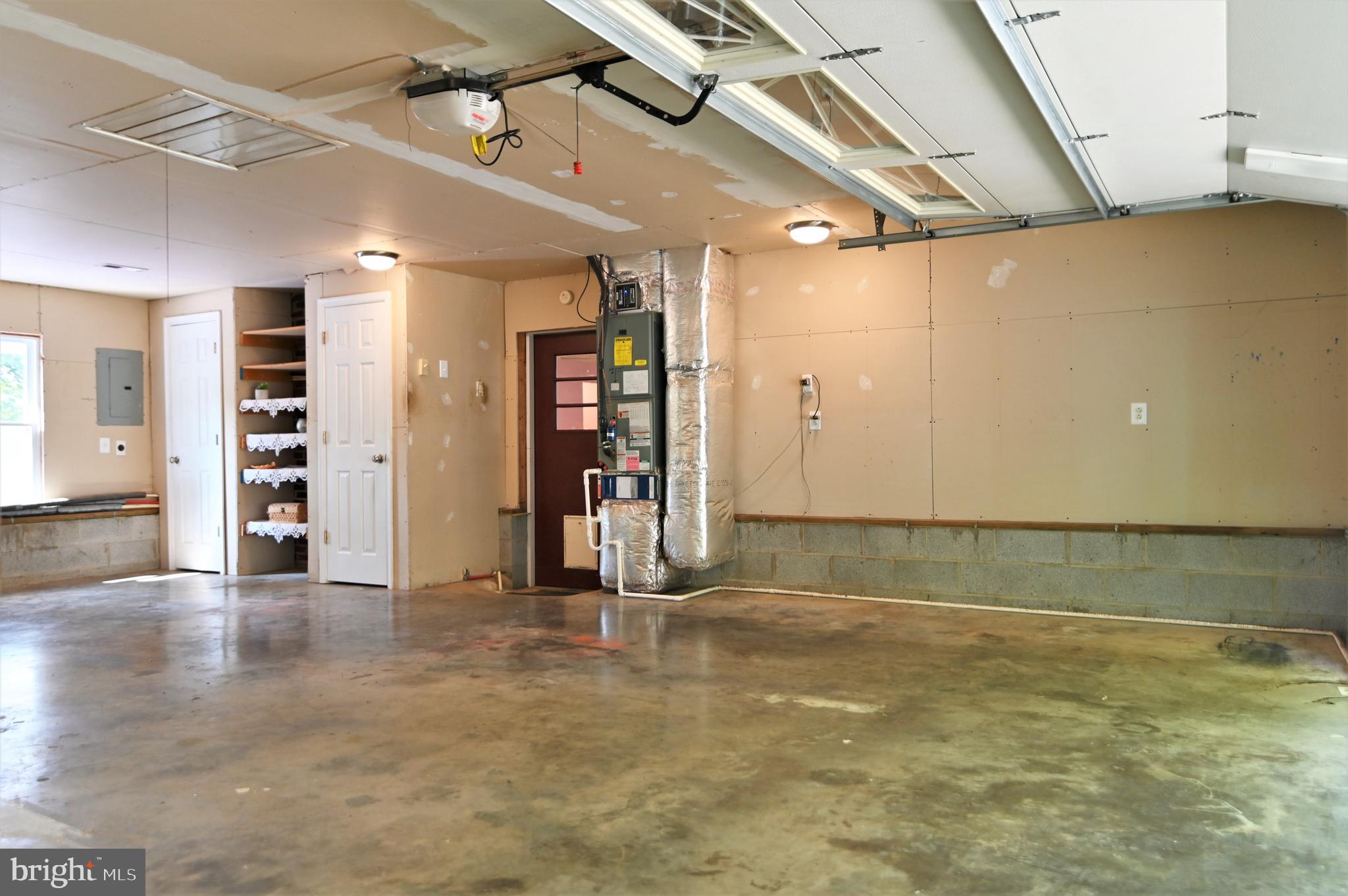 BUCK HILL DEVELOPMENT - Residential