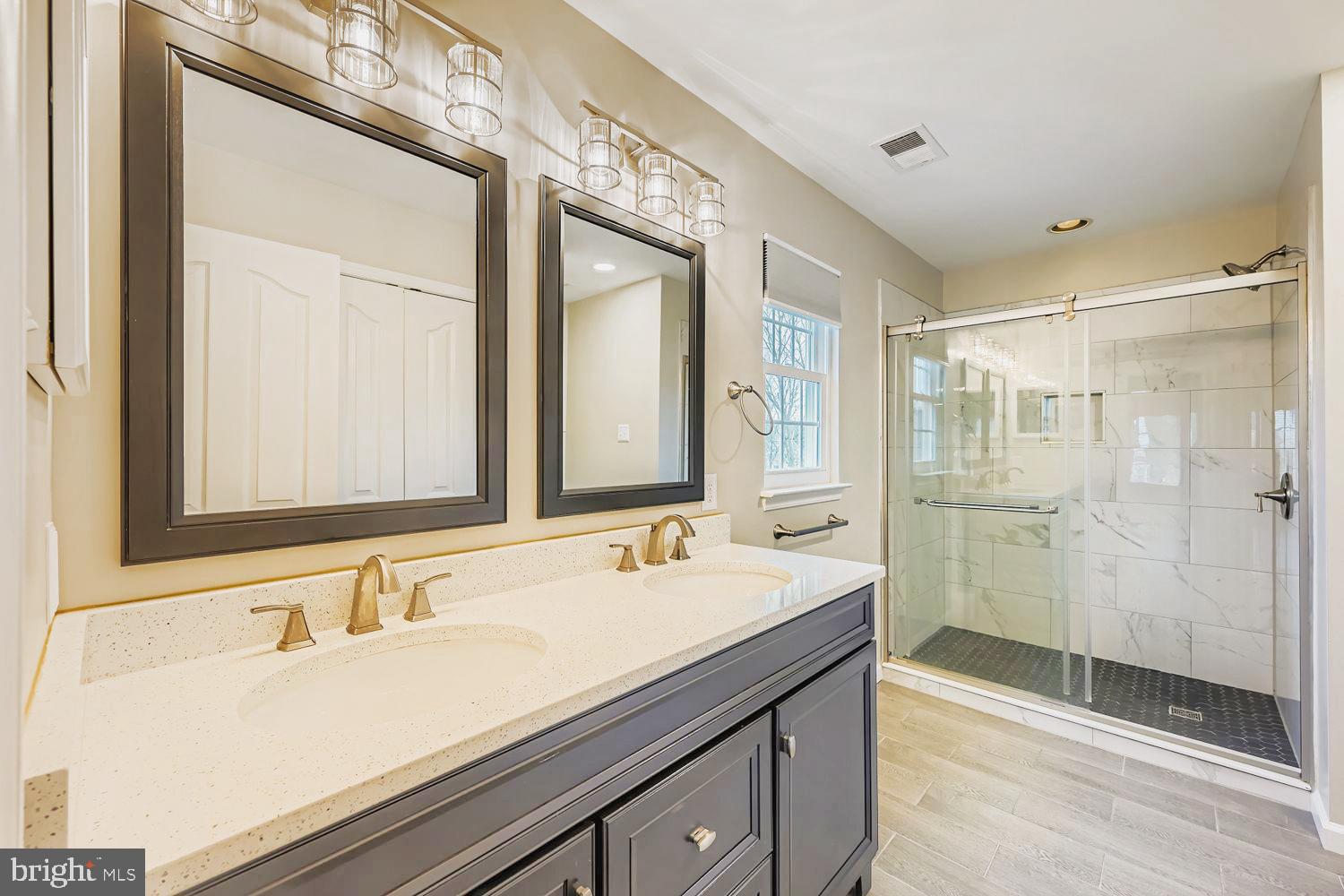 KINGSBROOK - Residential