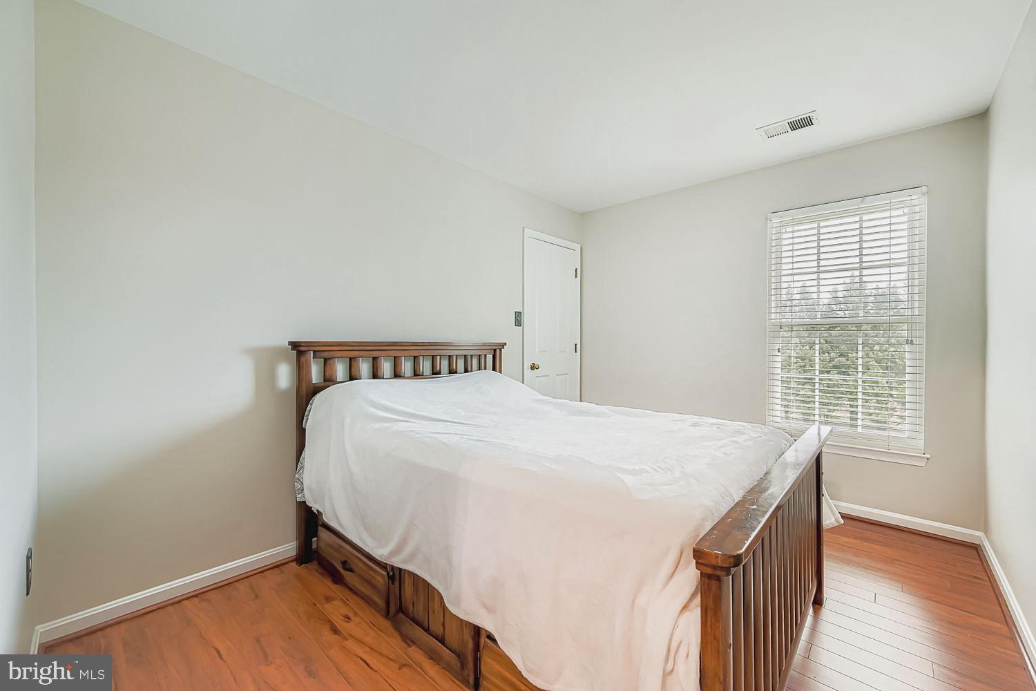 KINGSBROOK - Residential