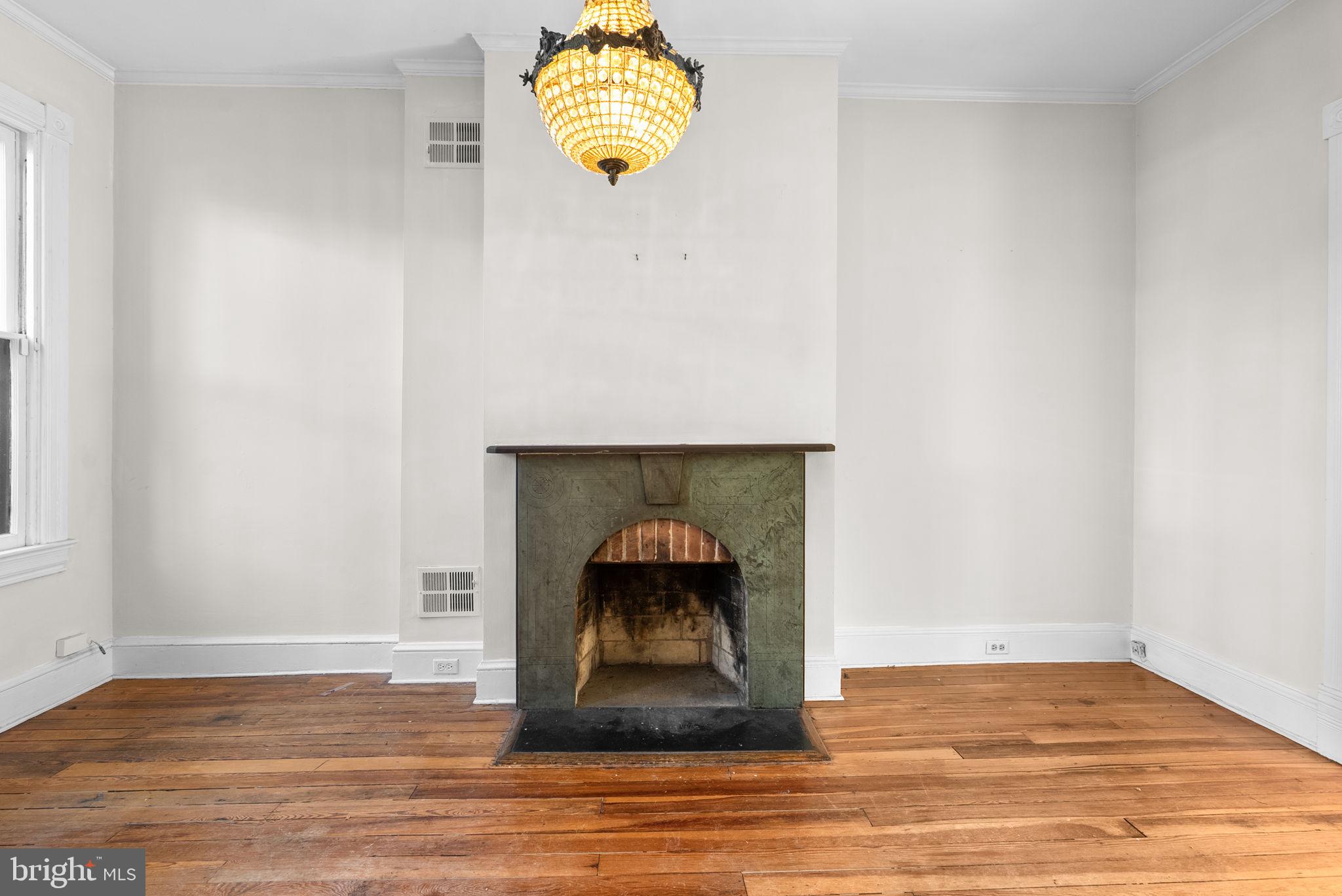 CAPITOL HILL - Residential