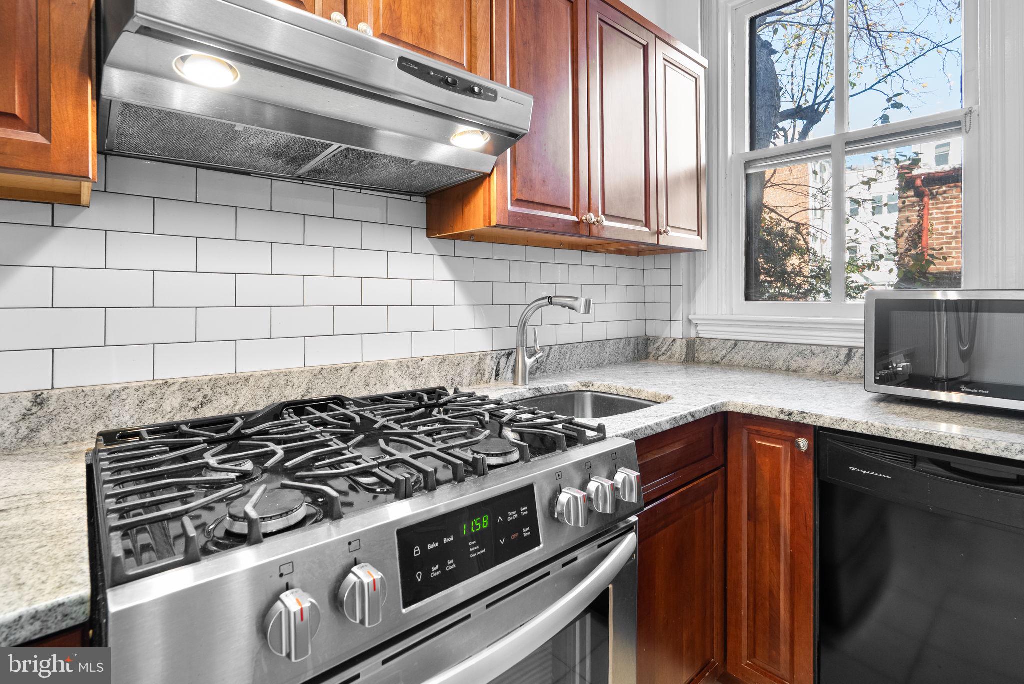 CAPITOL HILL - Residential