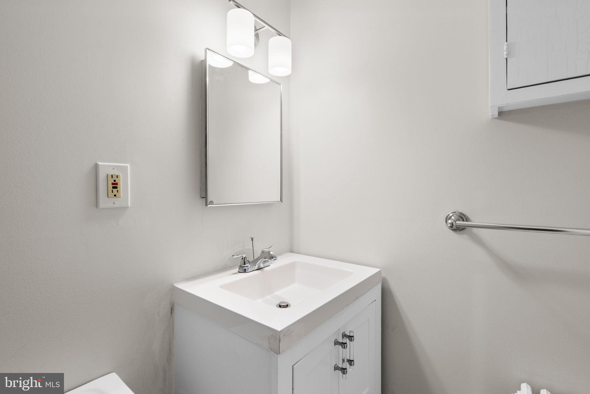 CAPITOL HILL - Residential