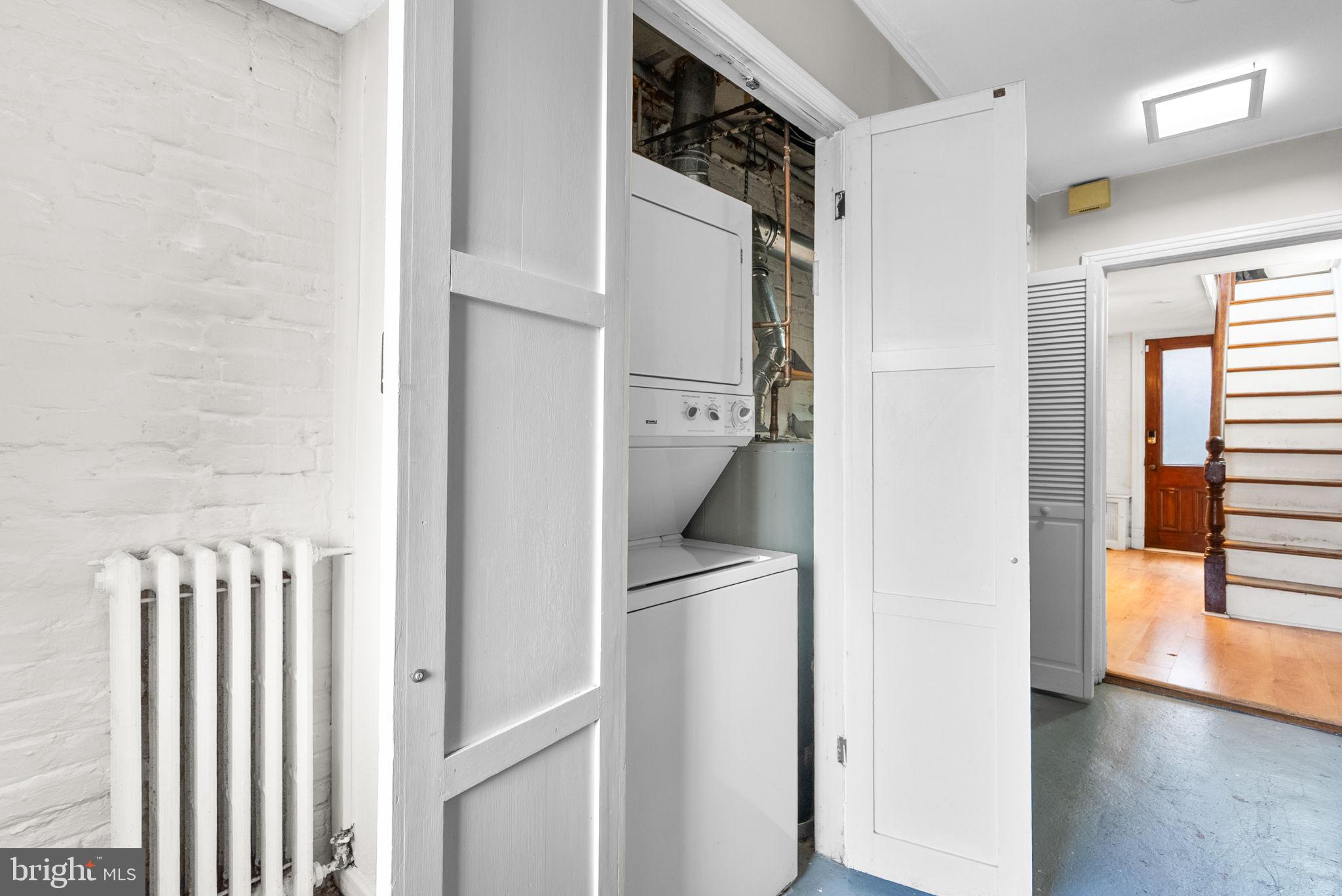 CAPITOL HILL - Residential
