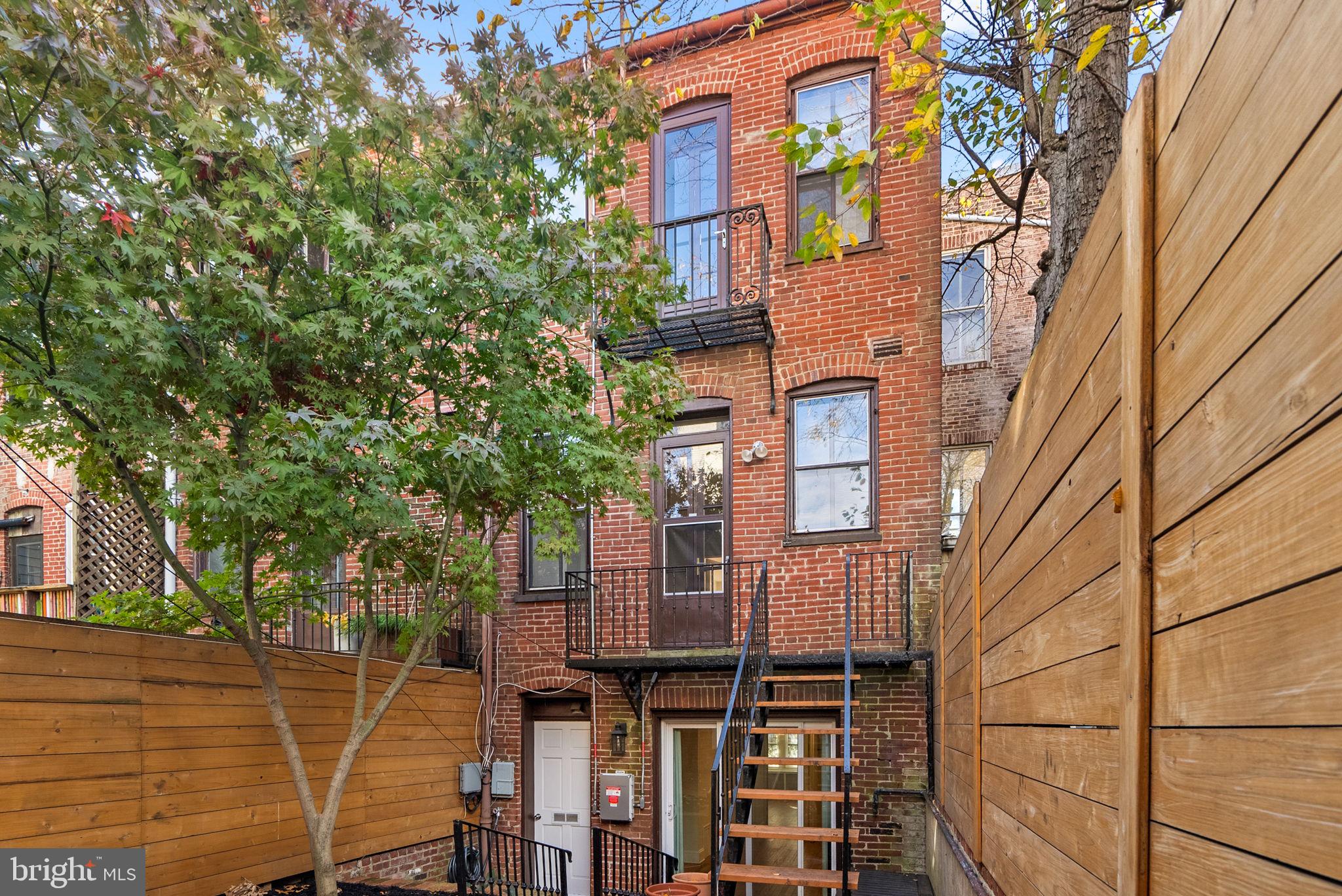 CAPITOL HILL - Residential