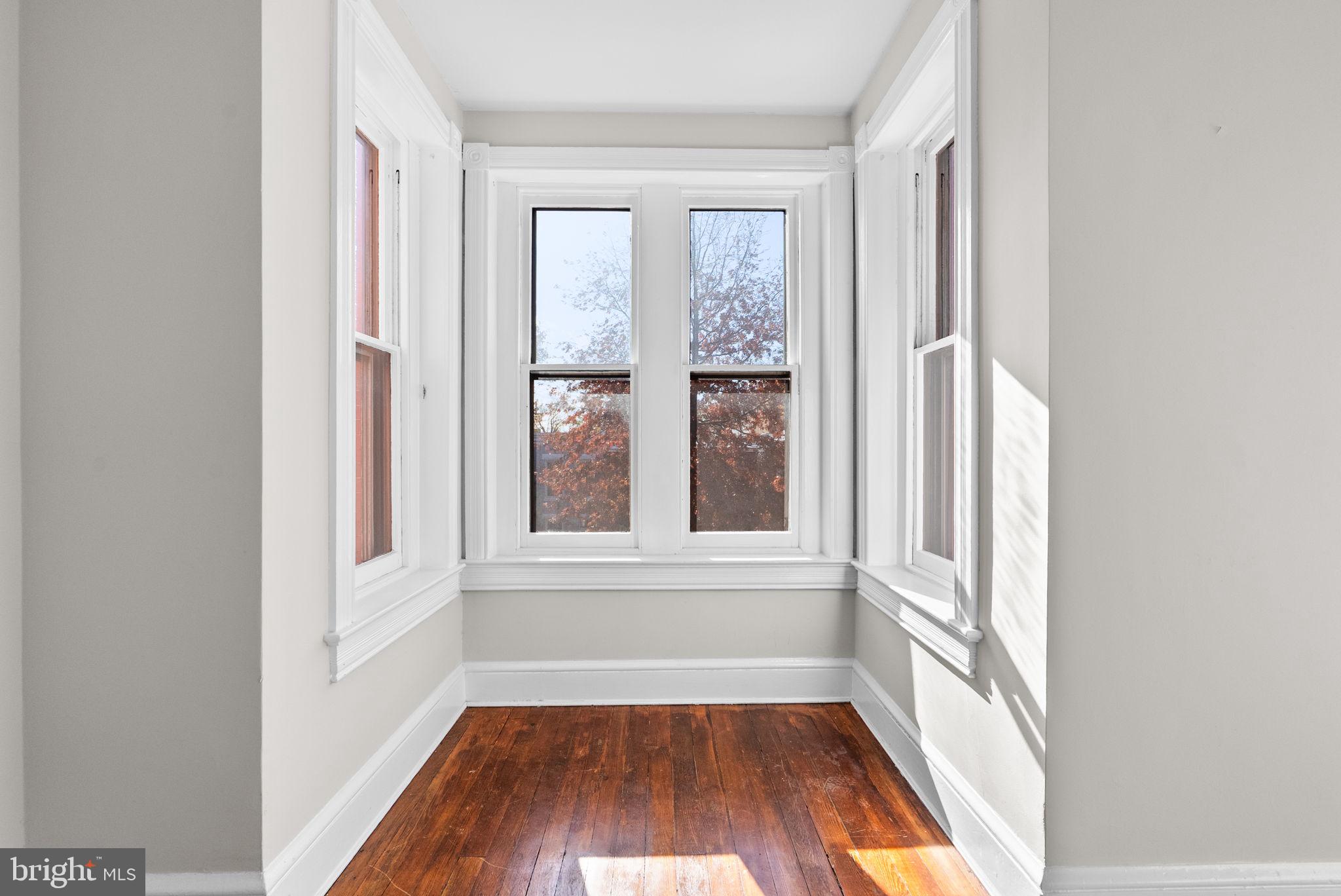 CAPITOL HILL - Residential