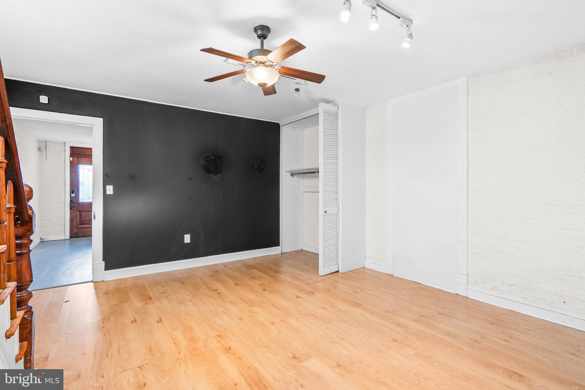 CAPITOL HILL - Residential