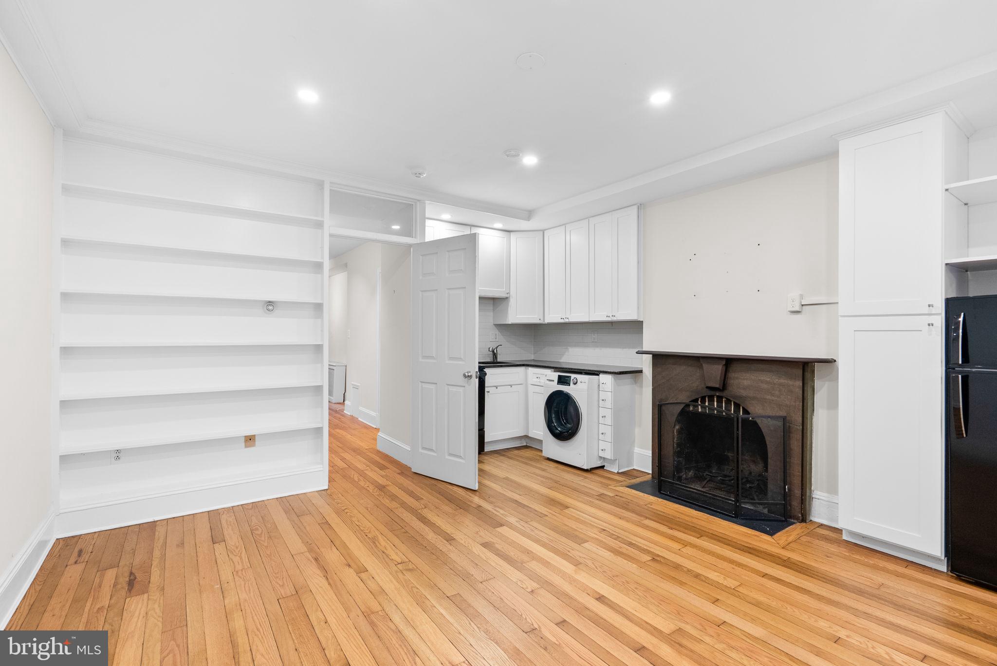CAPITOL HILL - Residential