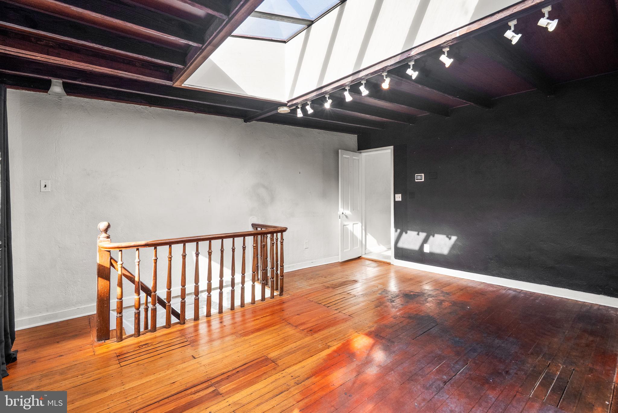 CAPITOL HILL - Residential