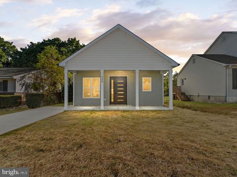 320 E CLAYTON AVENUE CLAYTON NJ 08312