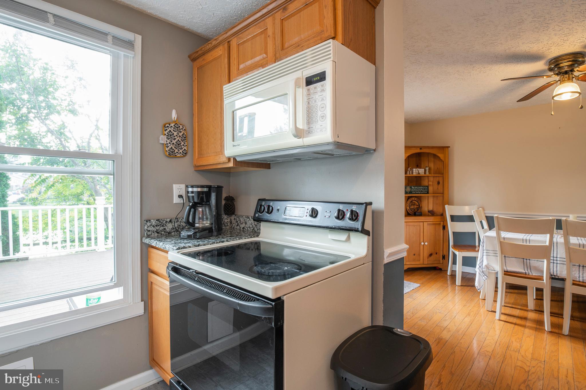 BARLEY SHEAF - Residential