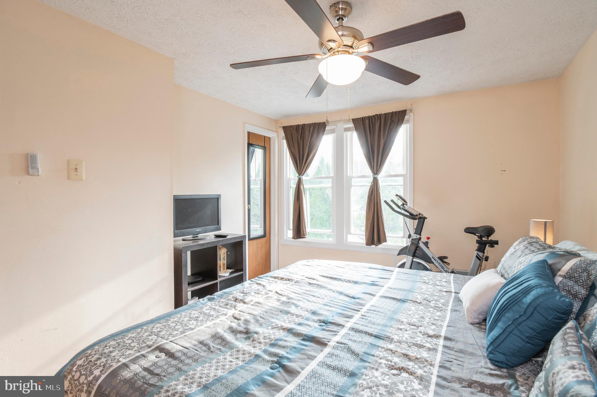 BARLEY SHEAF - Residential