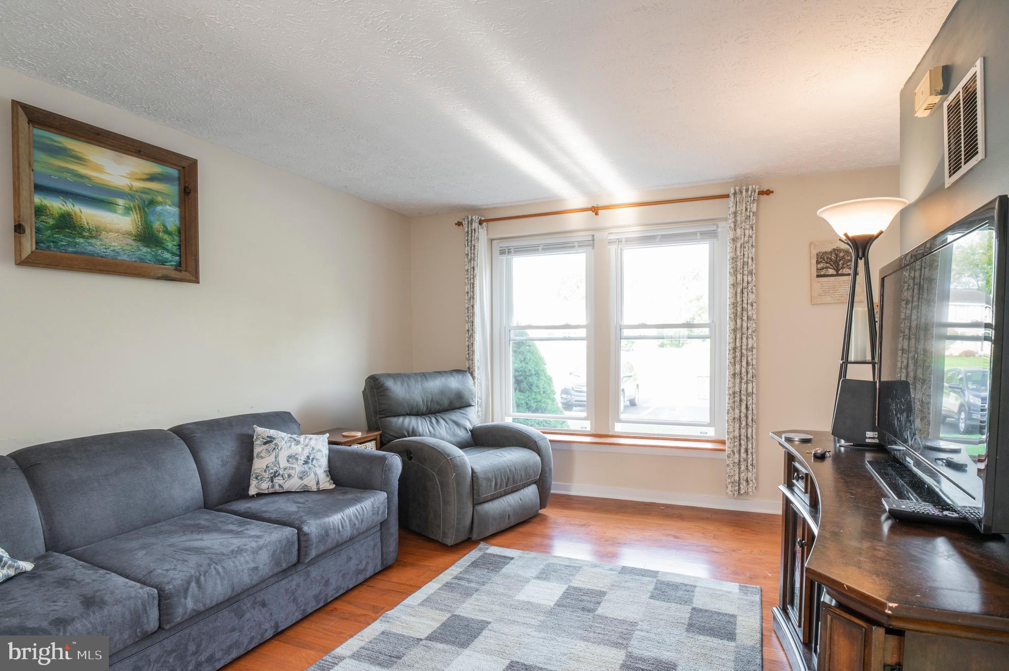 BARLEY SHEAF - Residential