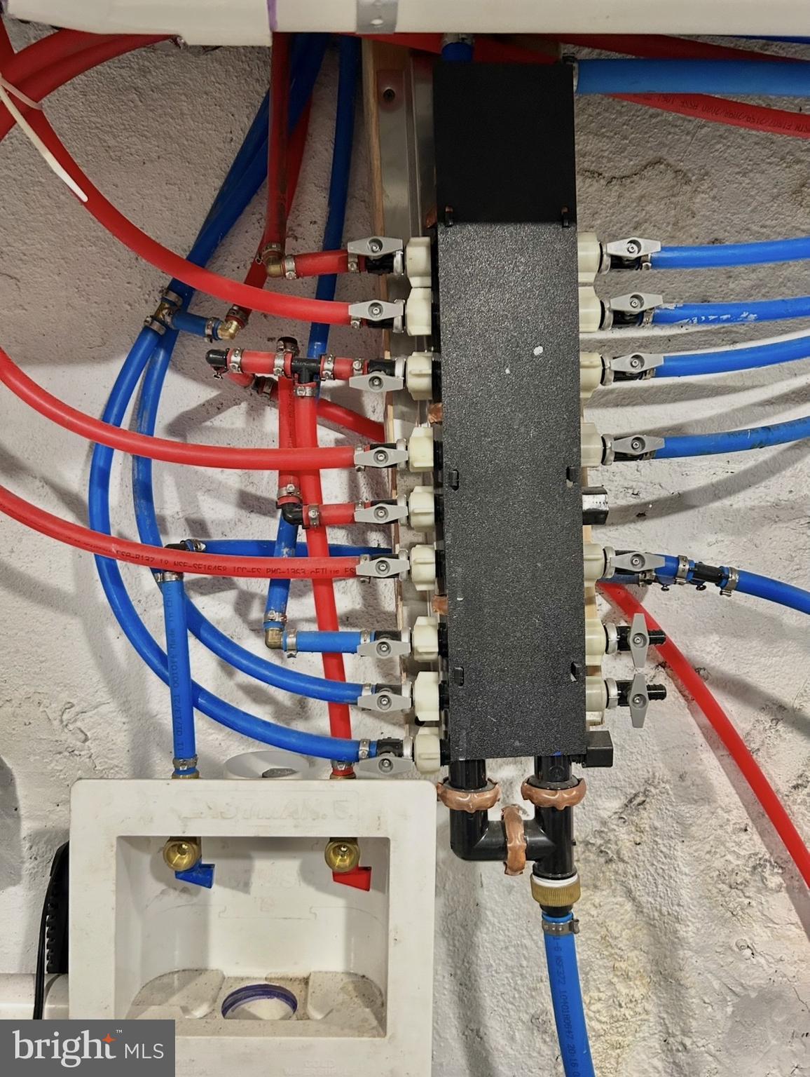 PORT RICHMOND - Residential