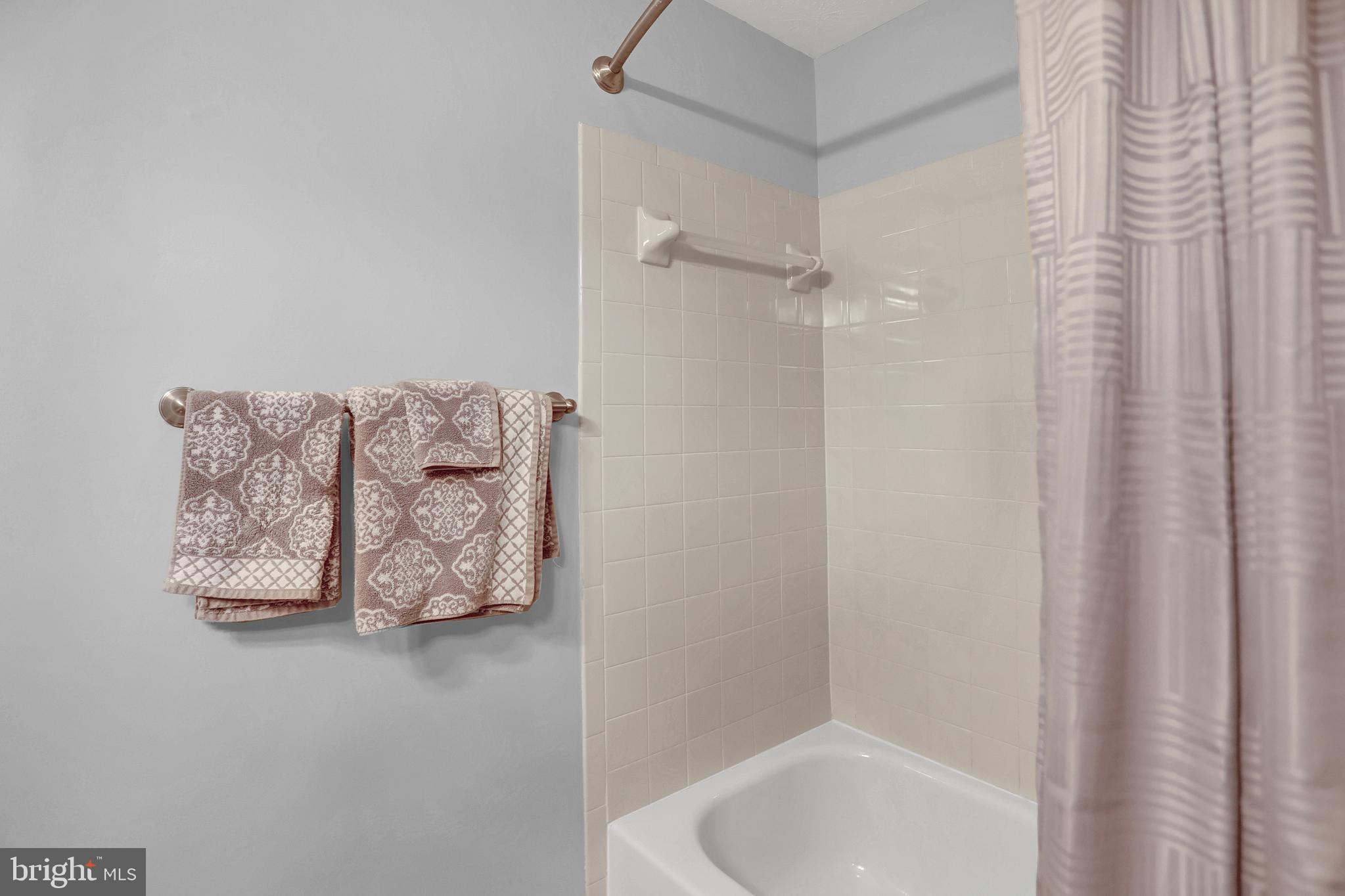 SOUTHFIELD CONDO - Residential