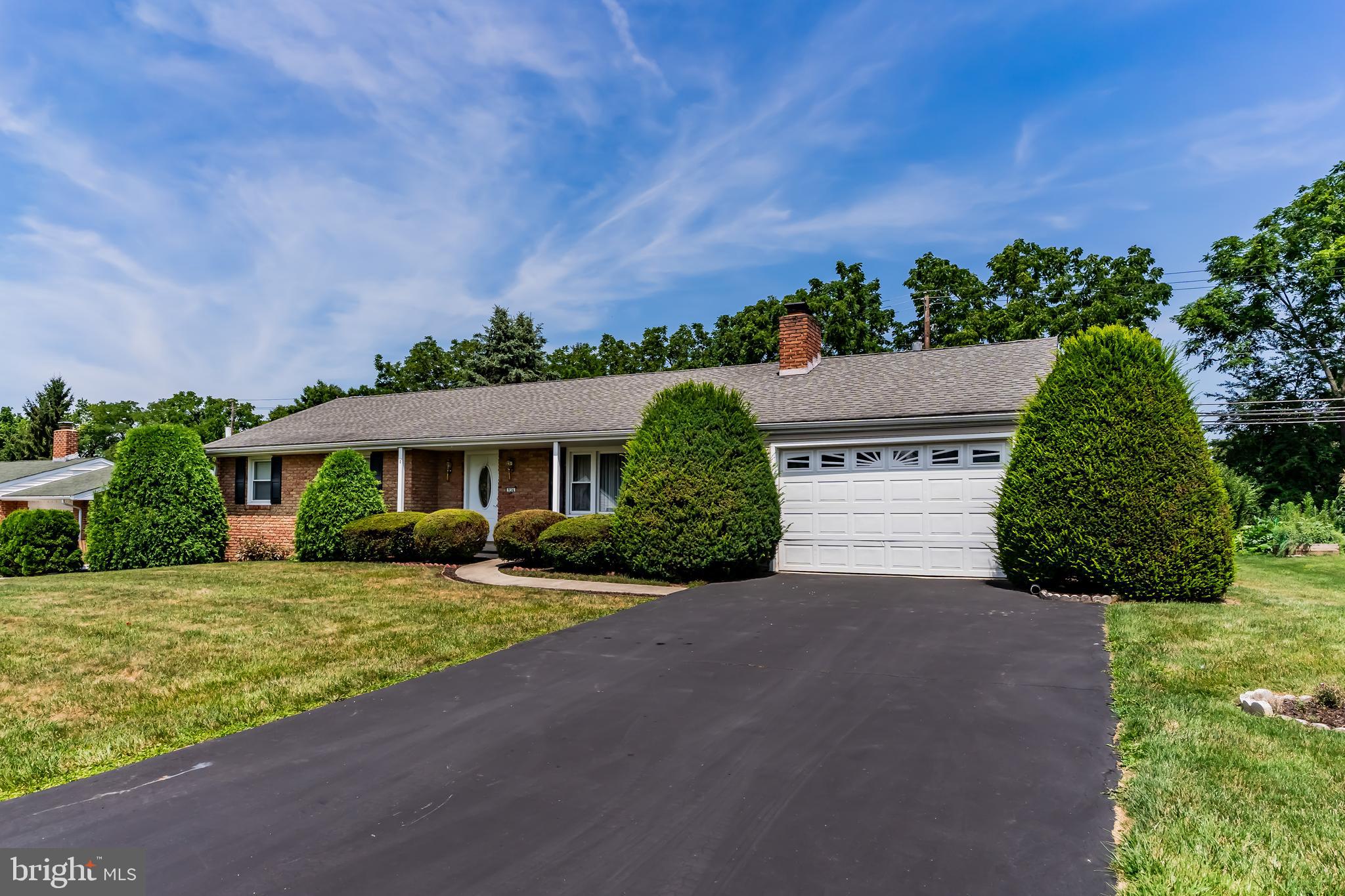 936 EMILY DRIVE