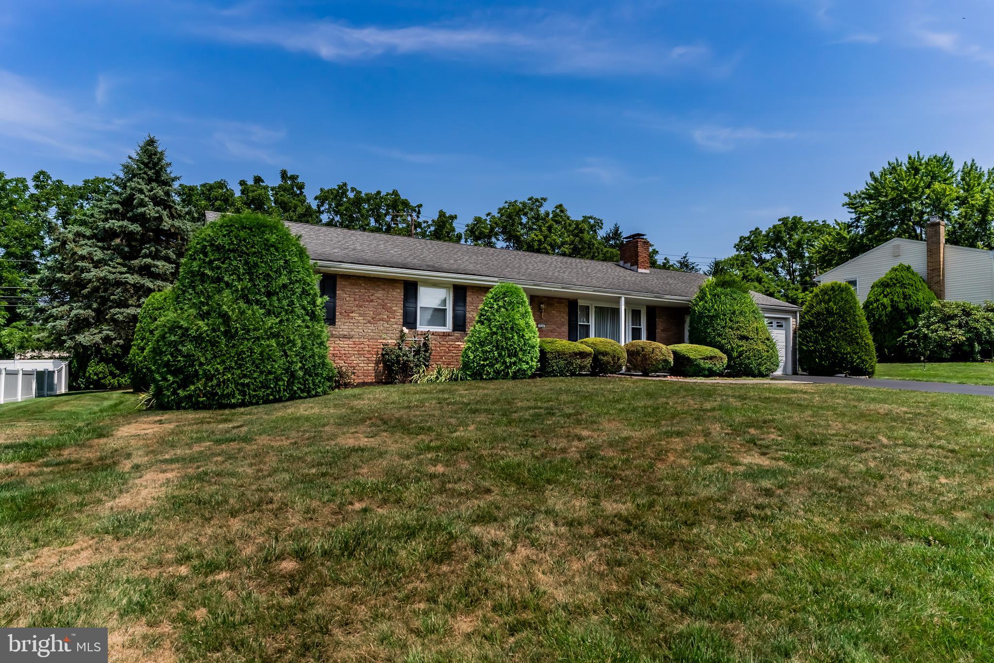 936 EMILY DRIVE