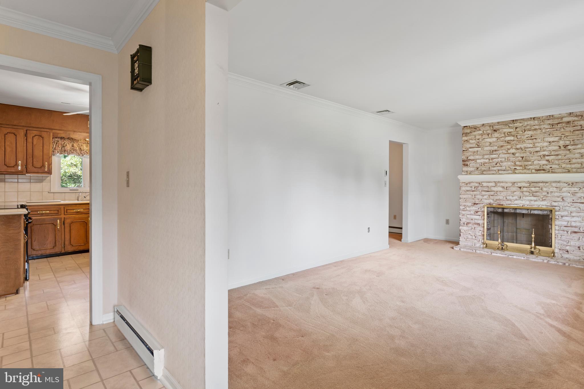 936 EMILY DRIVE