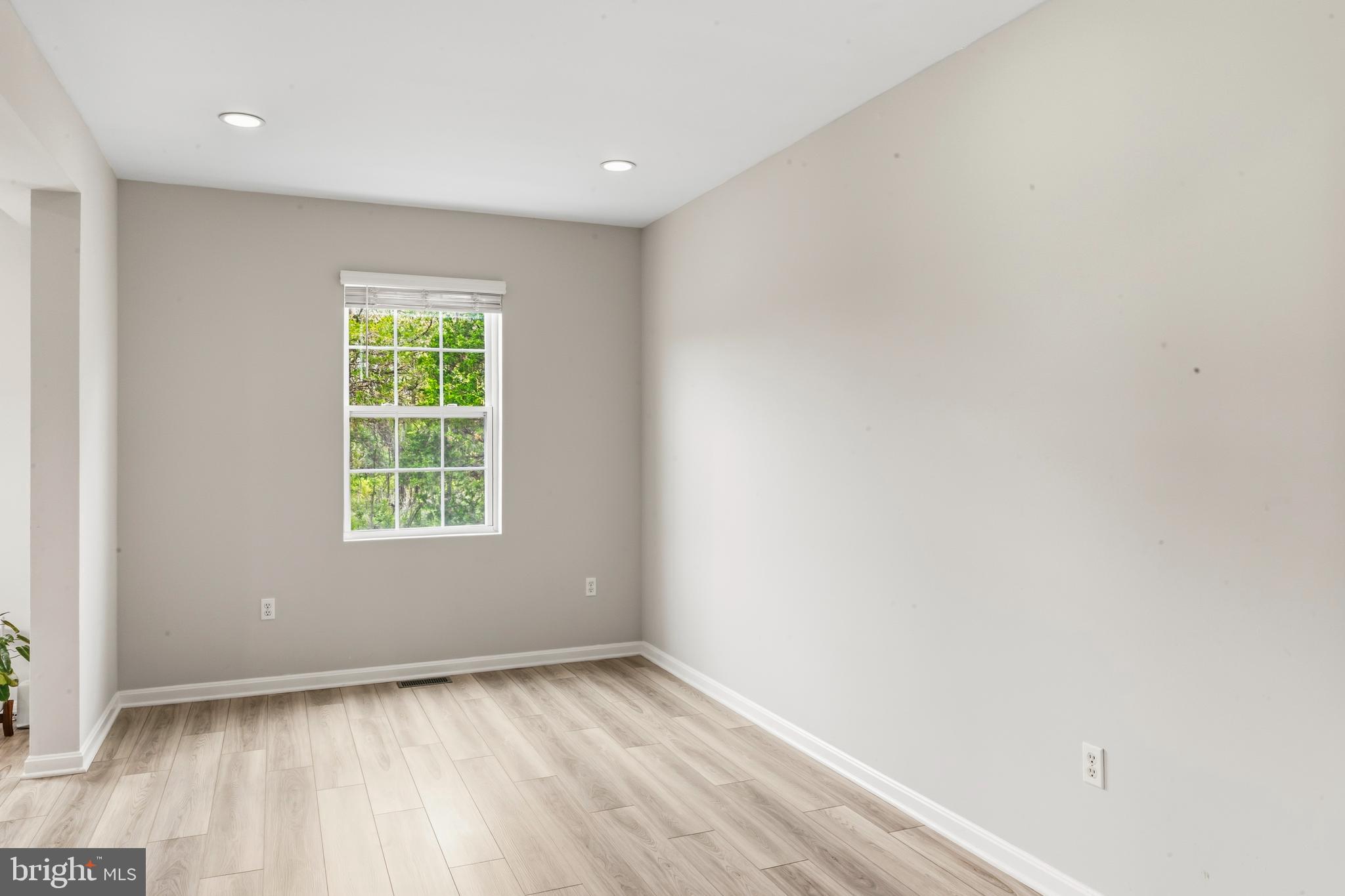 CRESTVIEW ACRES - Residential