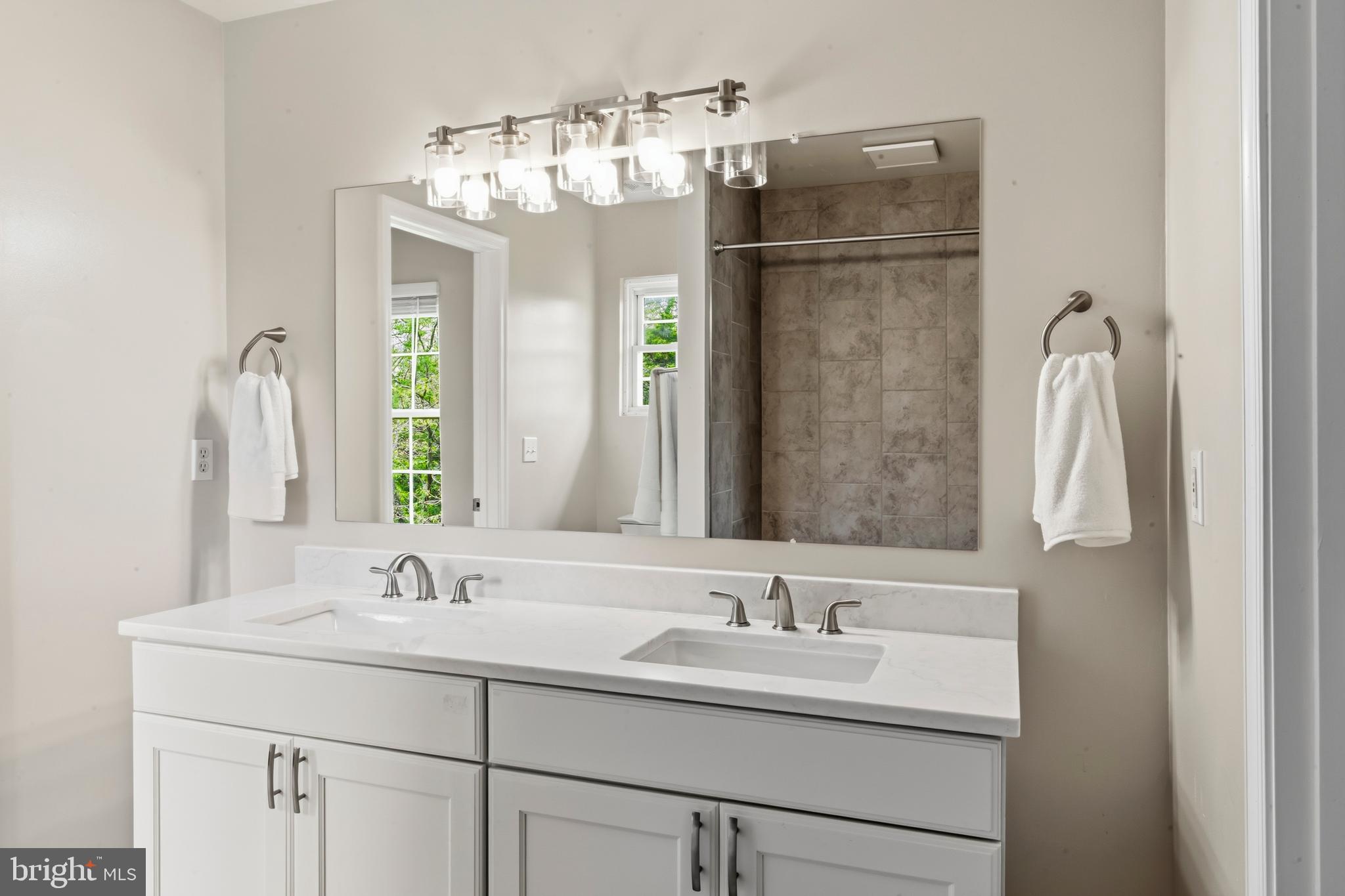 CRESTVIEW ACRES - Residential