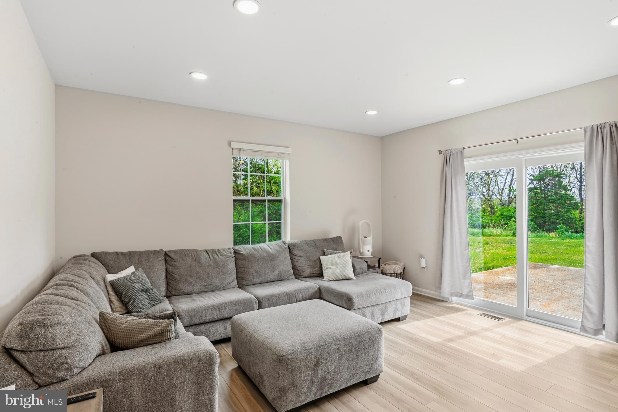 CRESTVIEW ACRES - Residential