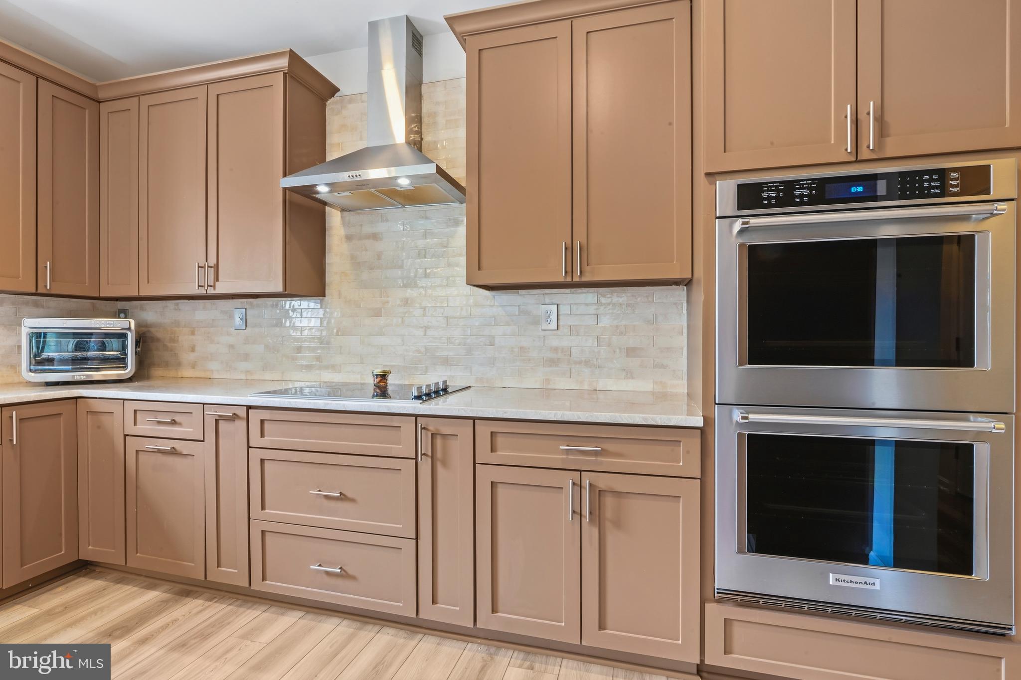 CRESTVIEW ACRES - Residential