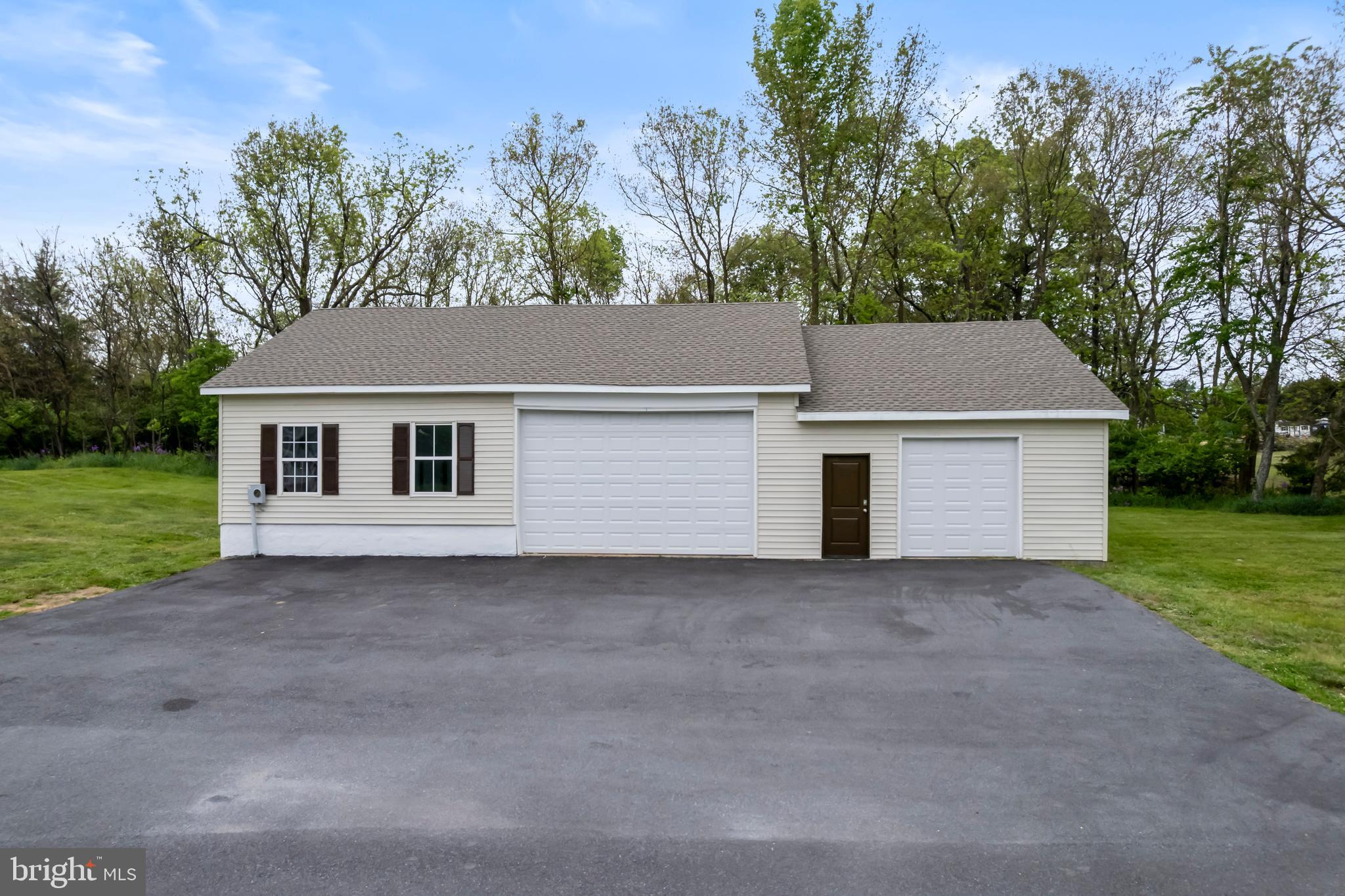 CRESTVIEW ACRES - Residential